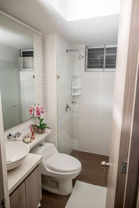 Marquis Enclave, Condo With Pool Access and More