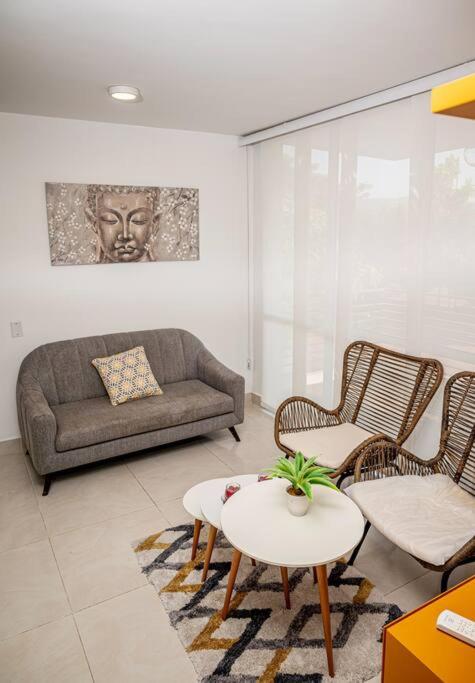 Marquis Enclave, Condo With Pool Access and More