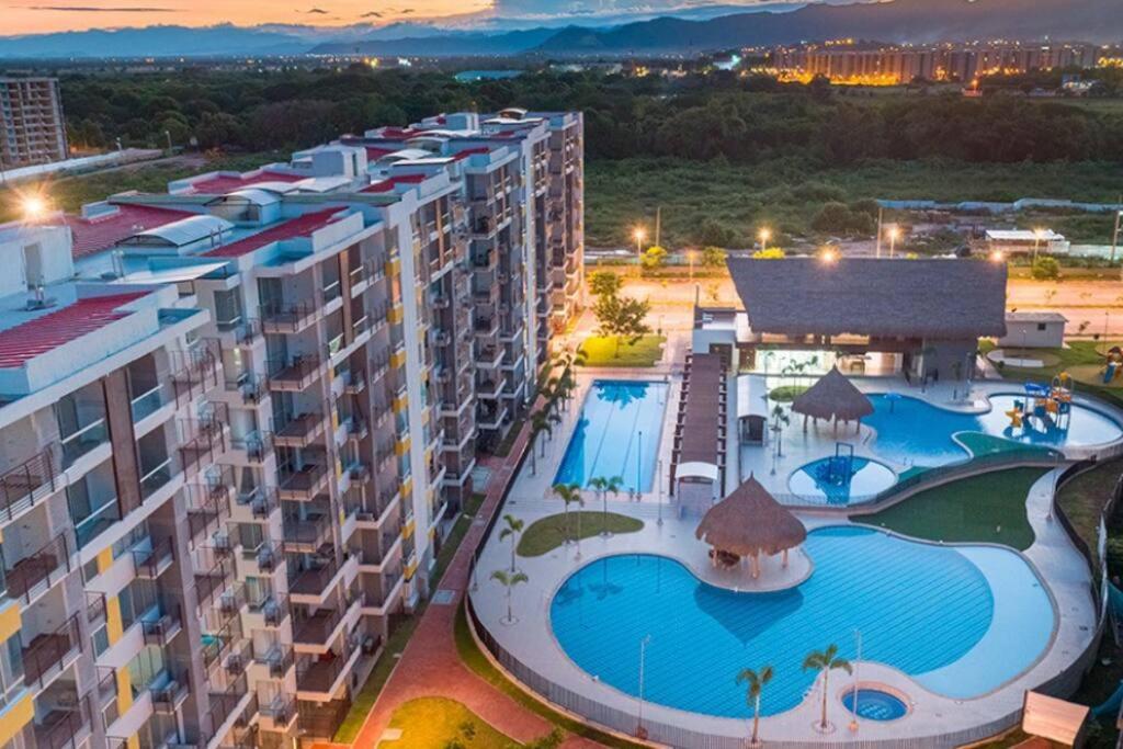 Marquis Enclave, Condo With Pool Access and More