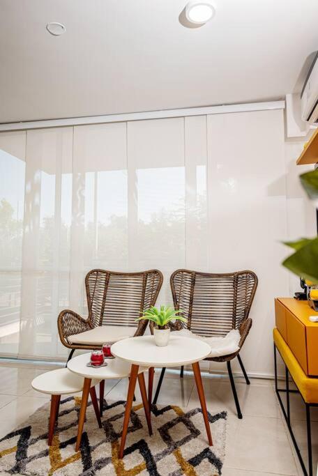 Marquis Enclave, Condo With Pool Access and More