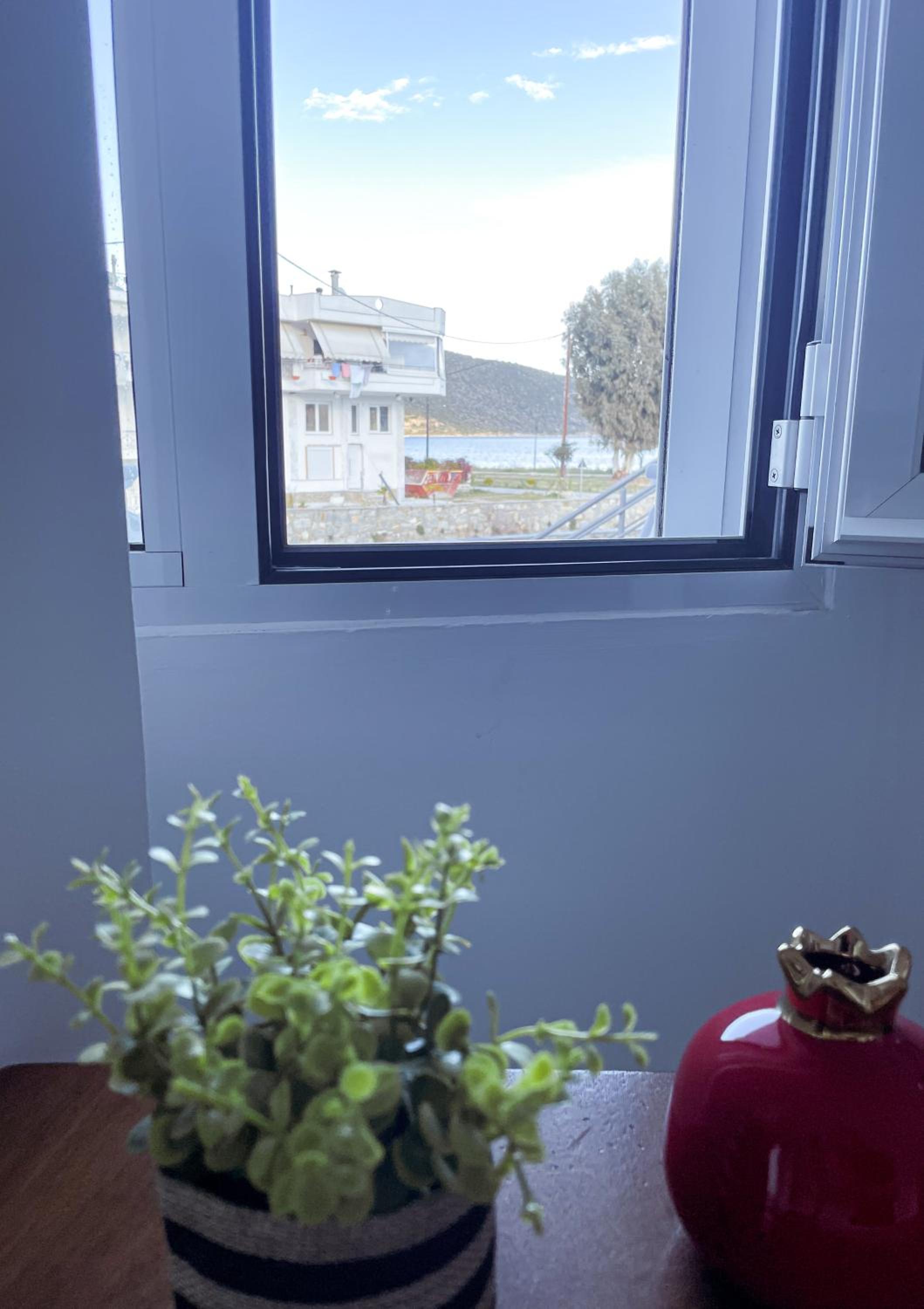 Coastline Apartment