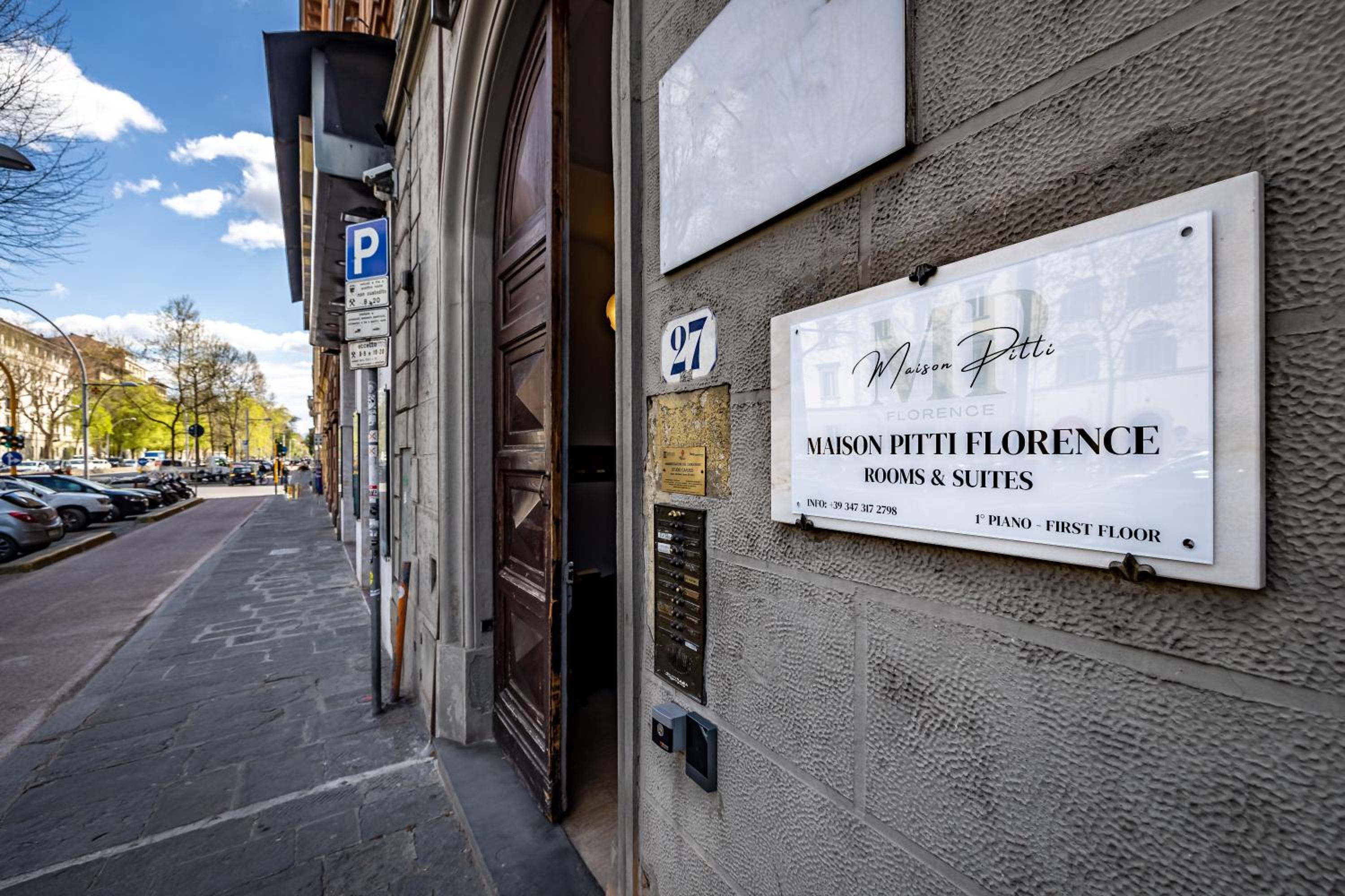 Maison Pitti Florence