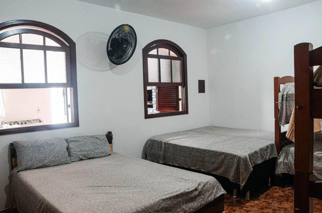 Casa c pisc, churrasq, pet friendly a 200m do mar