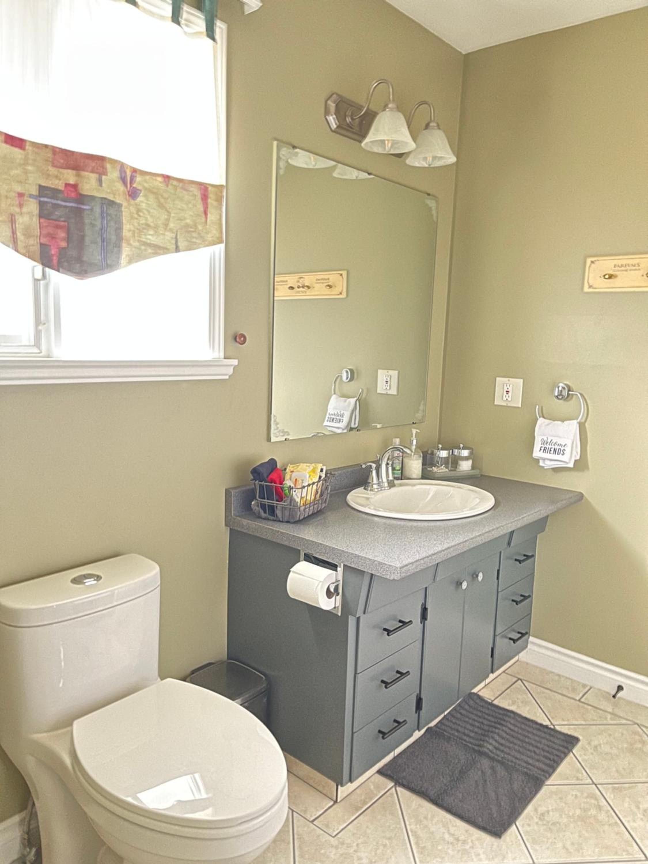 Sunny Shuswap B&B