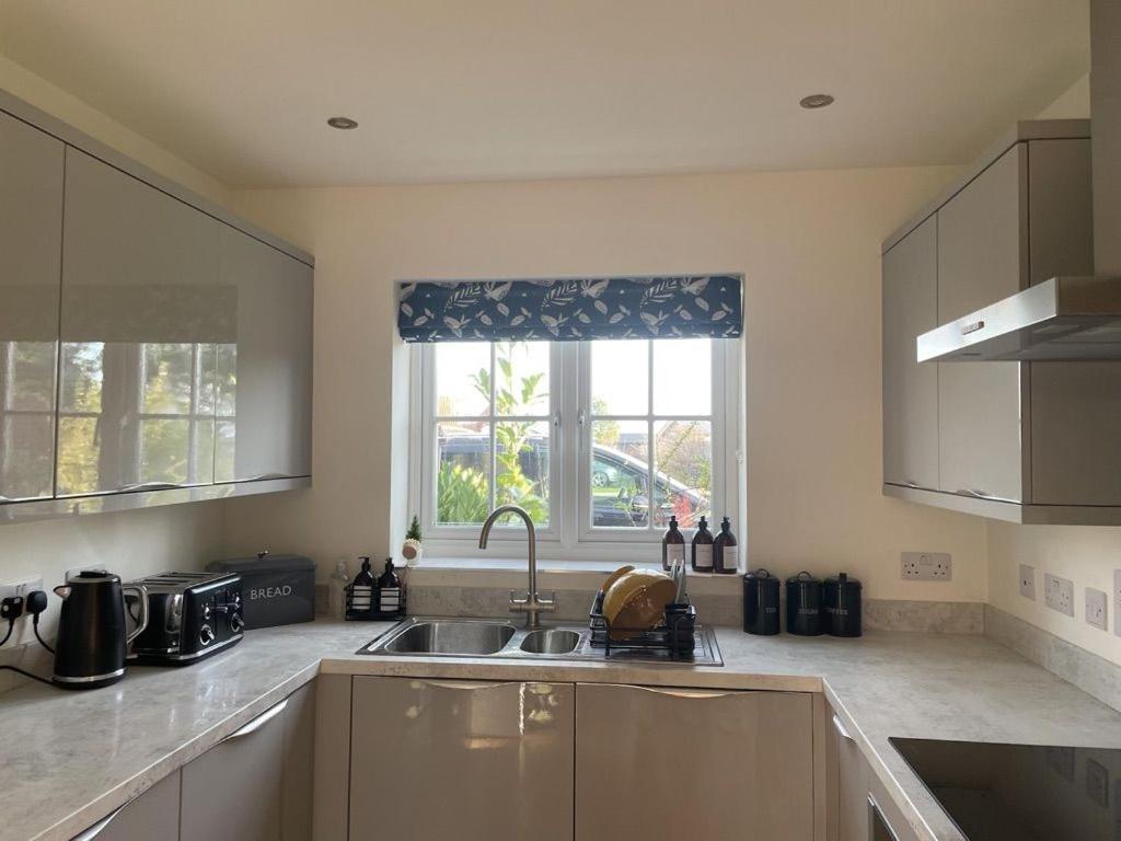 Caramel Cottage at The Bay Filey, sleeps 6, 2 dogs welcome for free too view 5