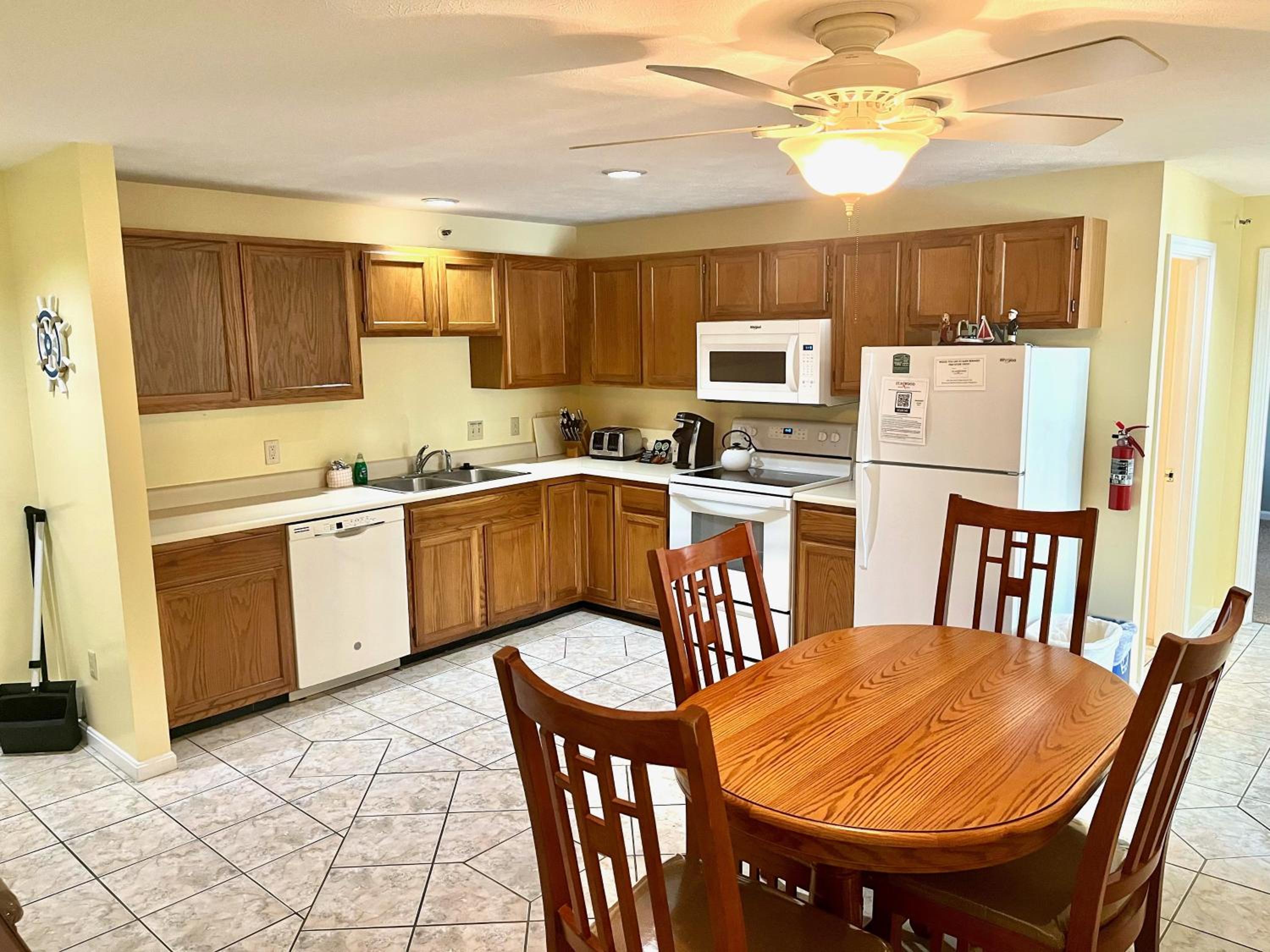 Elmwood Resort Hotel - Property Image 31