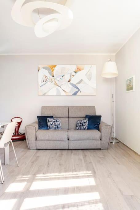 comfortable apartment in front of the lake view 5