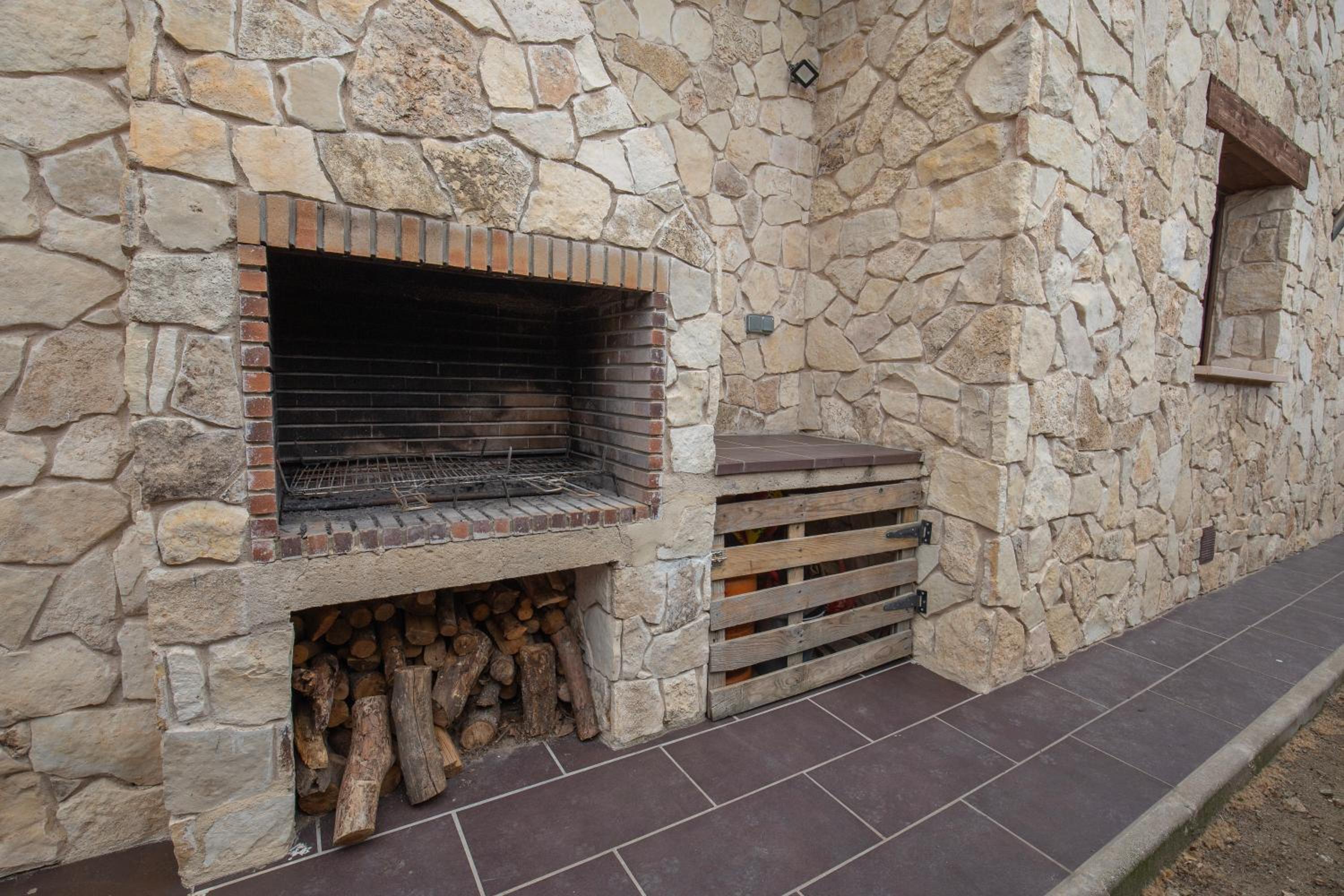 Photo 11