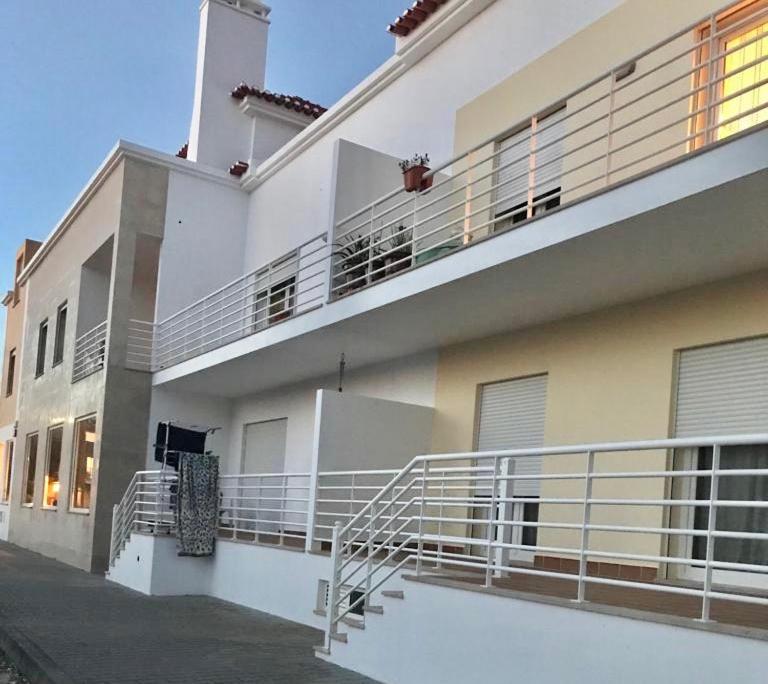 Sea Avenue House - center Baleal - walk to surf view 4