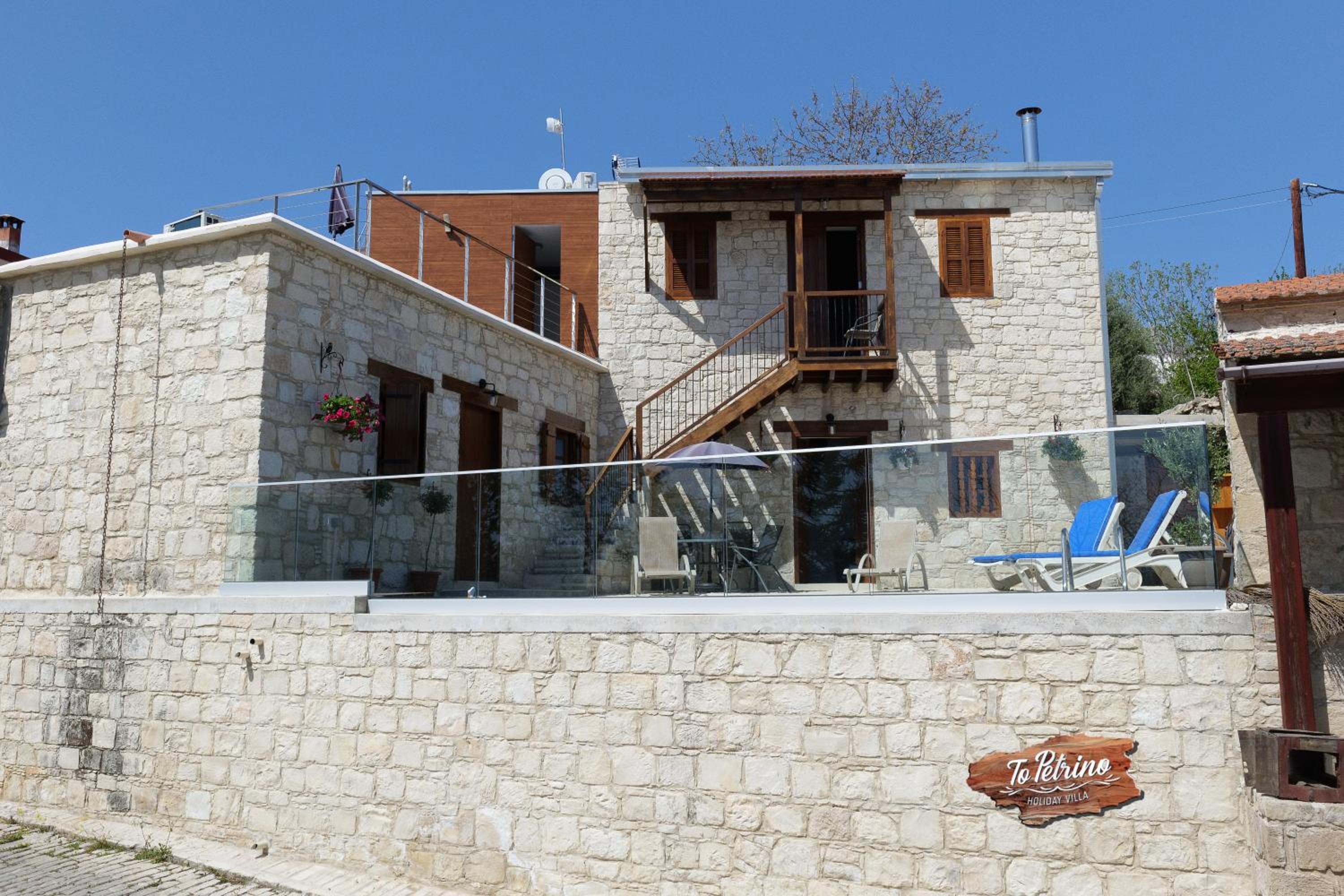 Hotel Stonehouse with private swimming pool - Image 1