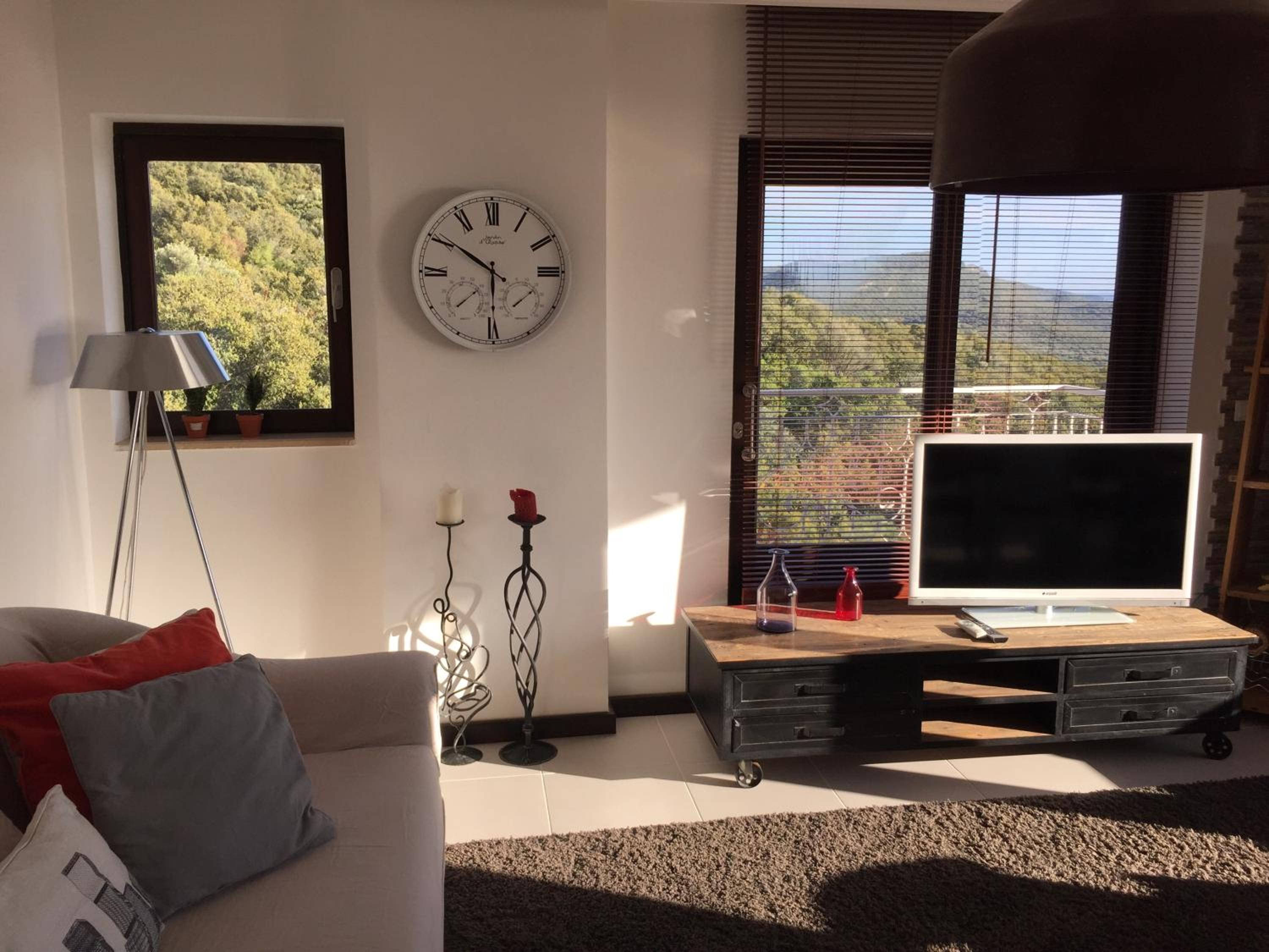 Derya Beach Apartment - Image 8