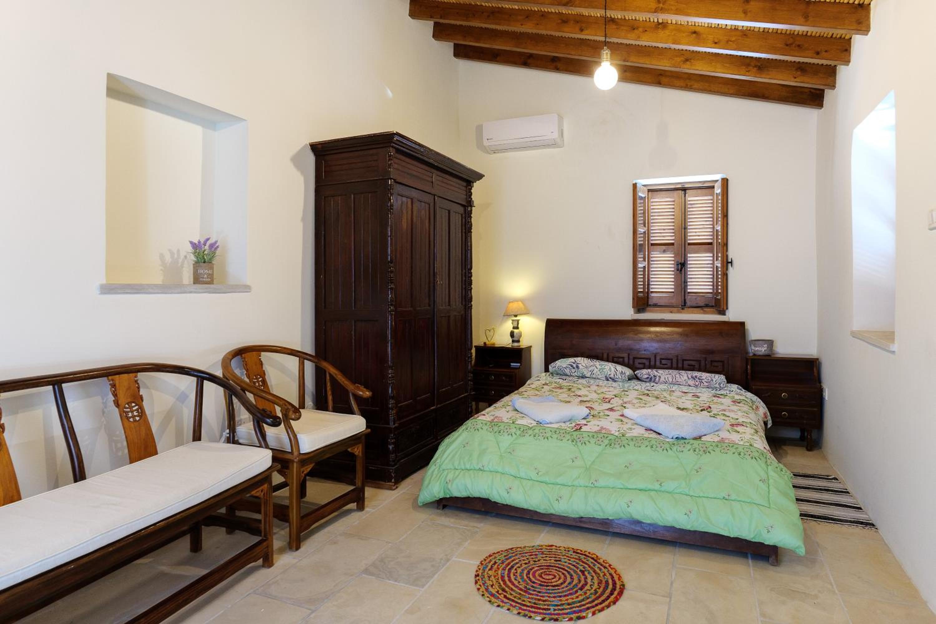 Stonehouse with private swimming pool