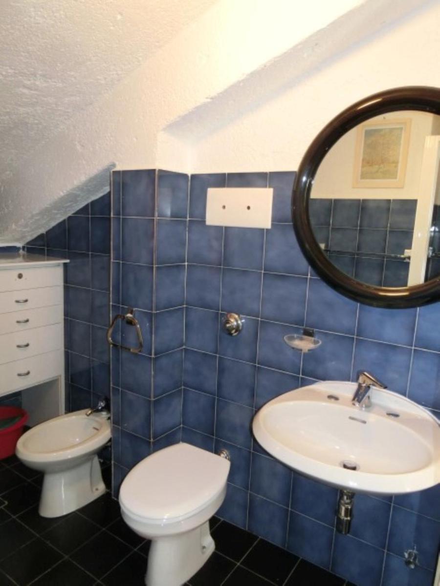 Photo 33