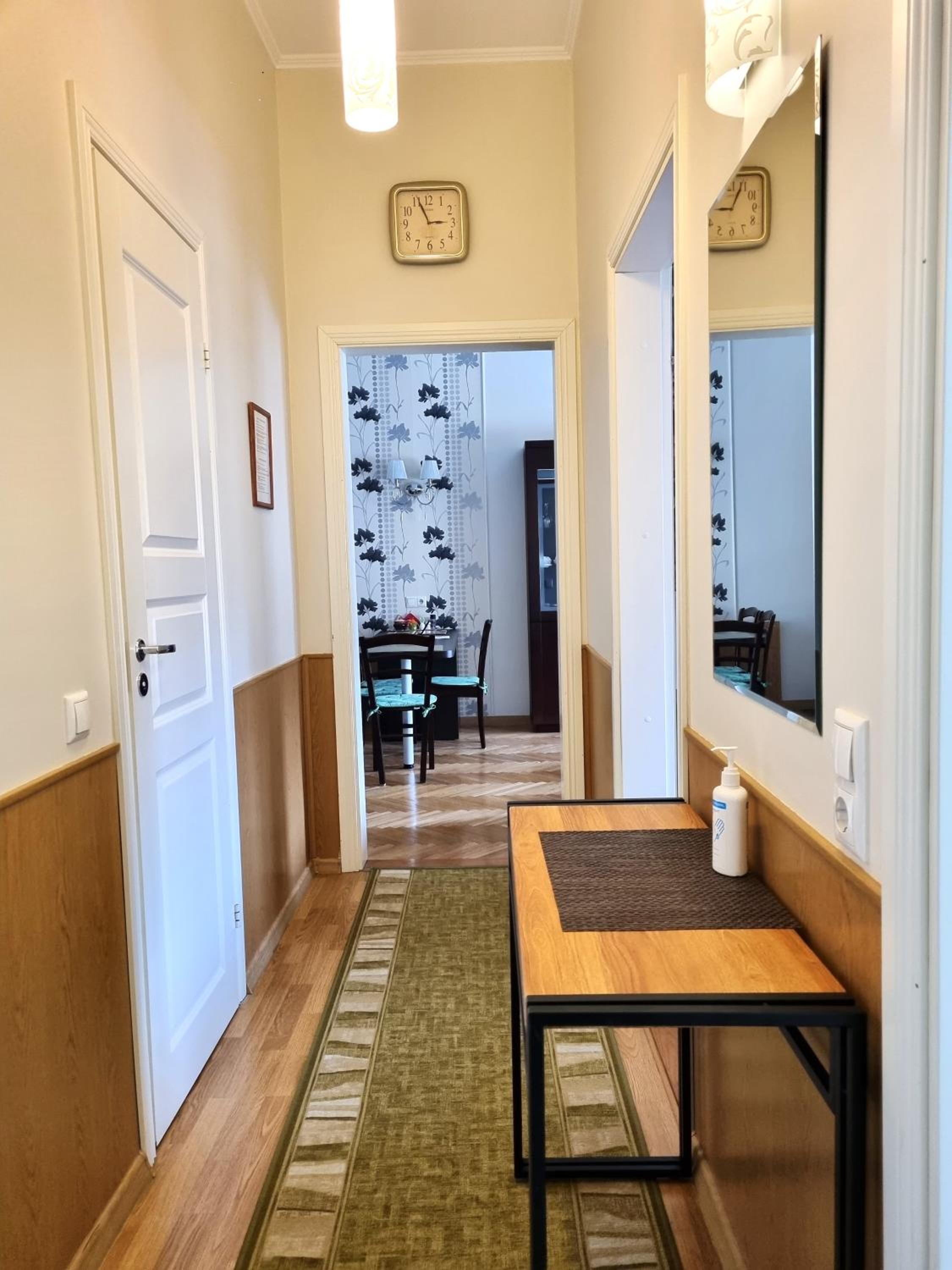 Classic Apartments in Old Town