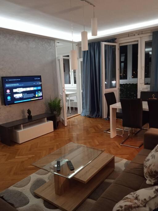 Like home2 view 3