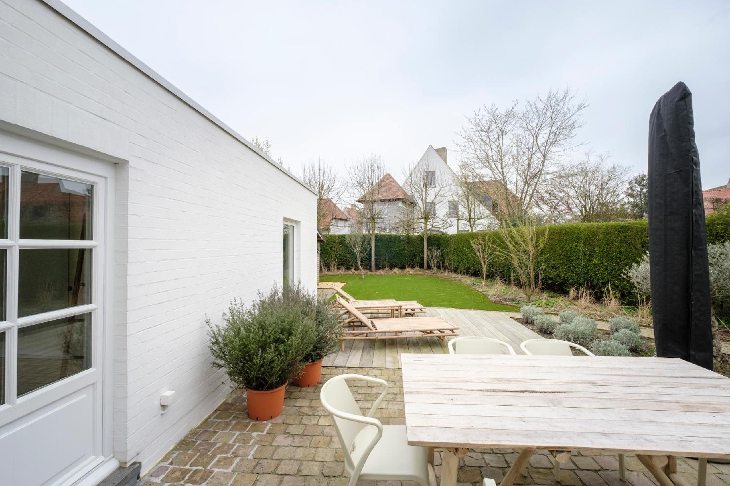 Beautiful 3 bedrooms villa near Zwin with a garden