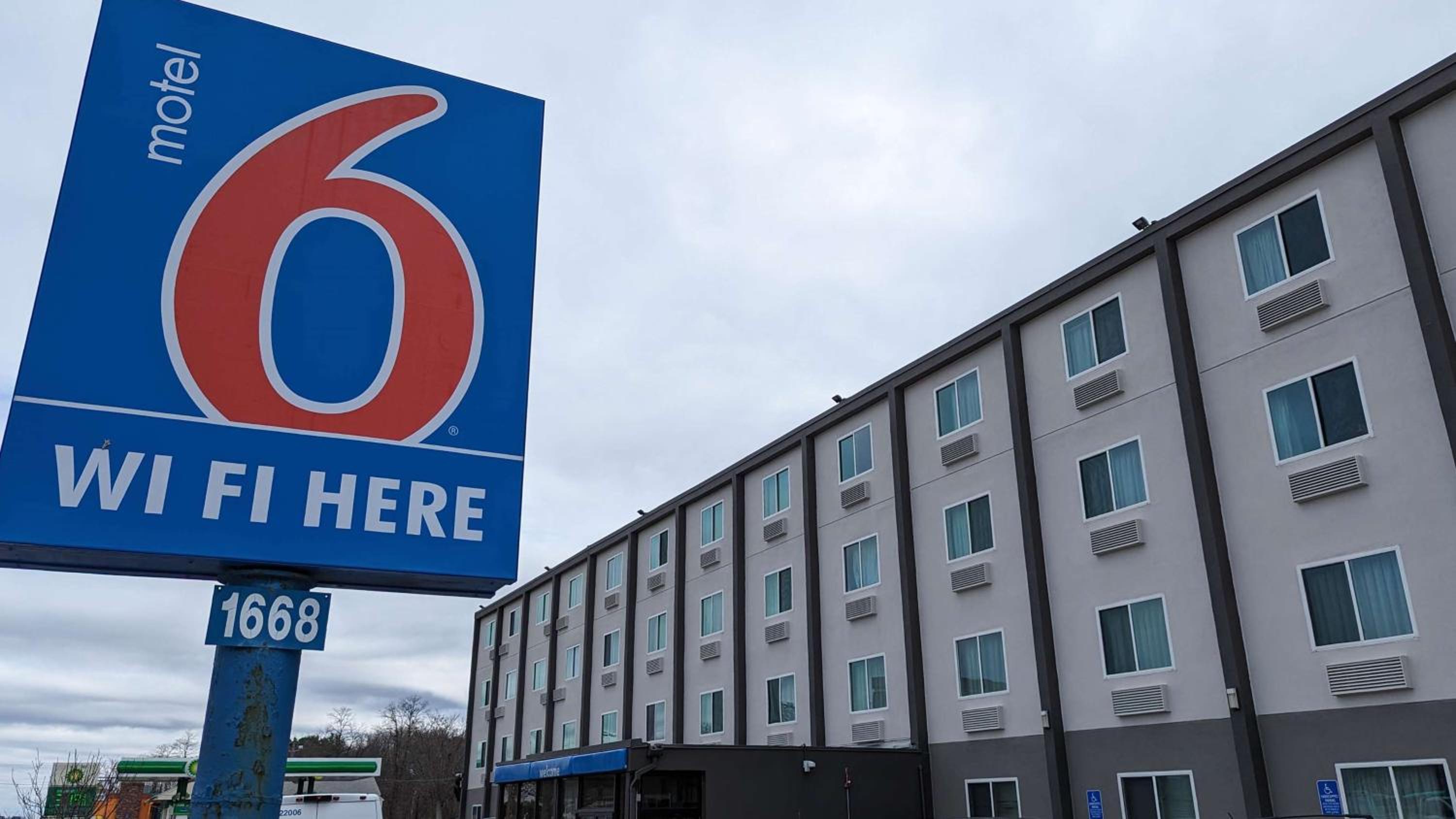 Boston Vacations - Motel 6-Framingham, MA - Boston West - Property Image 1