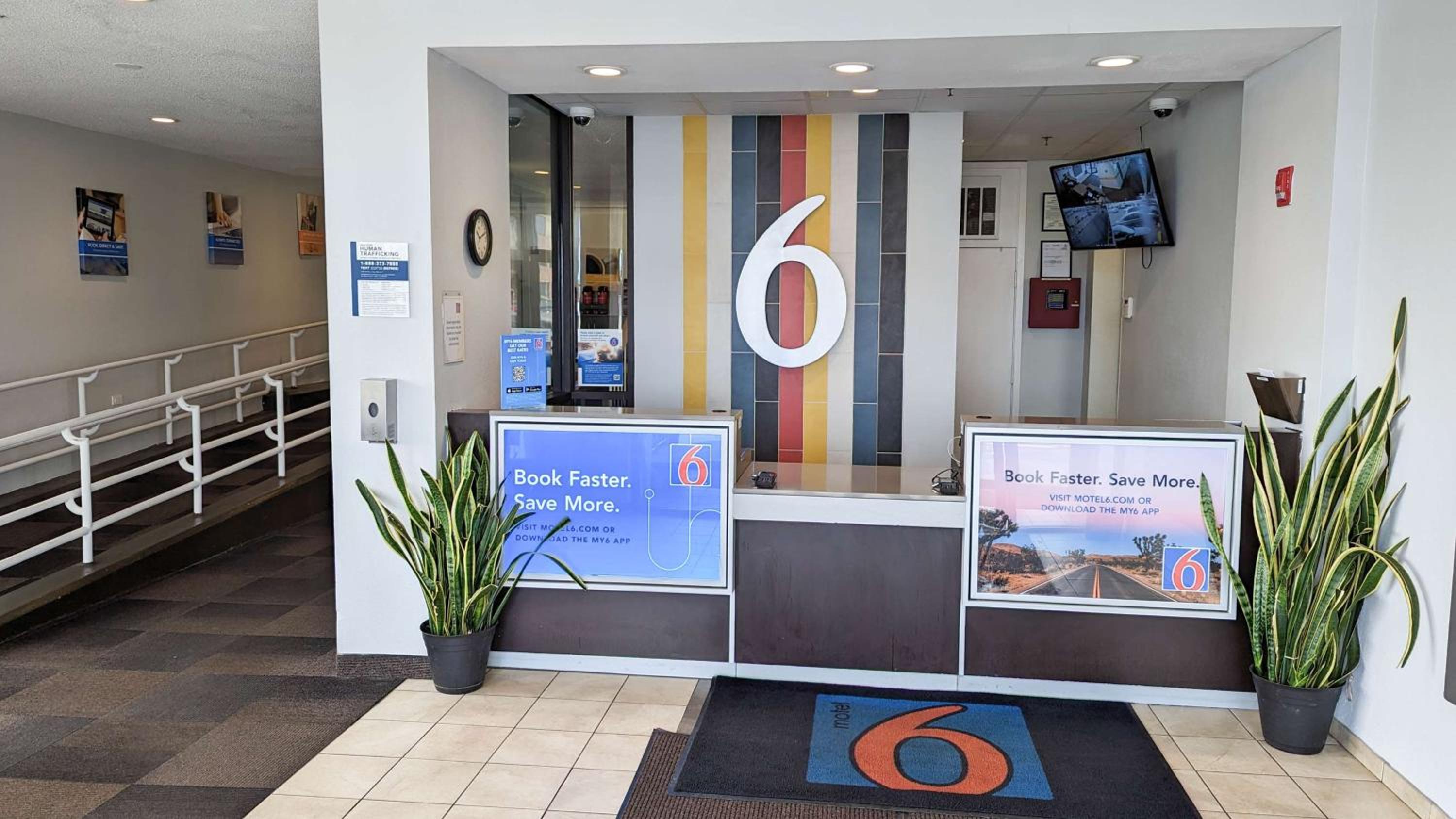 Boston Vacations - Motel 6-Framingham, MA - Boston West - Property Image 2