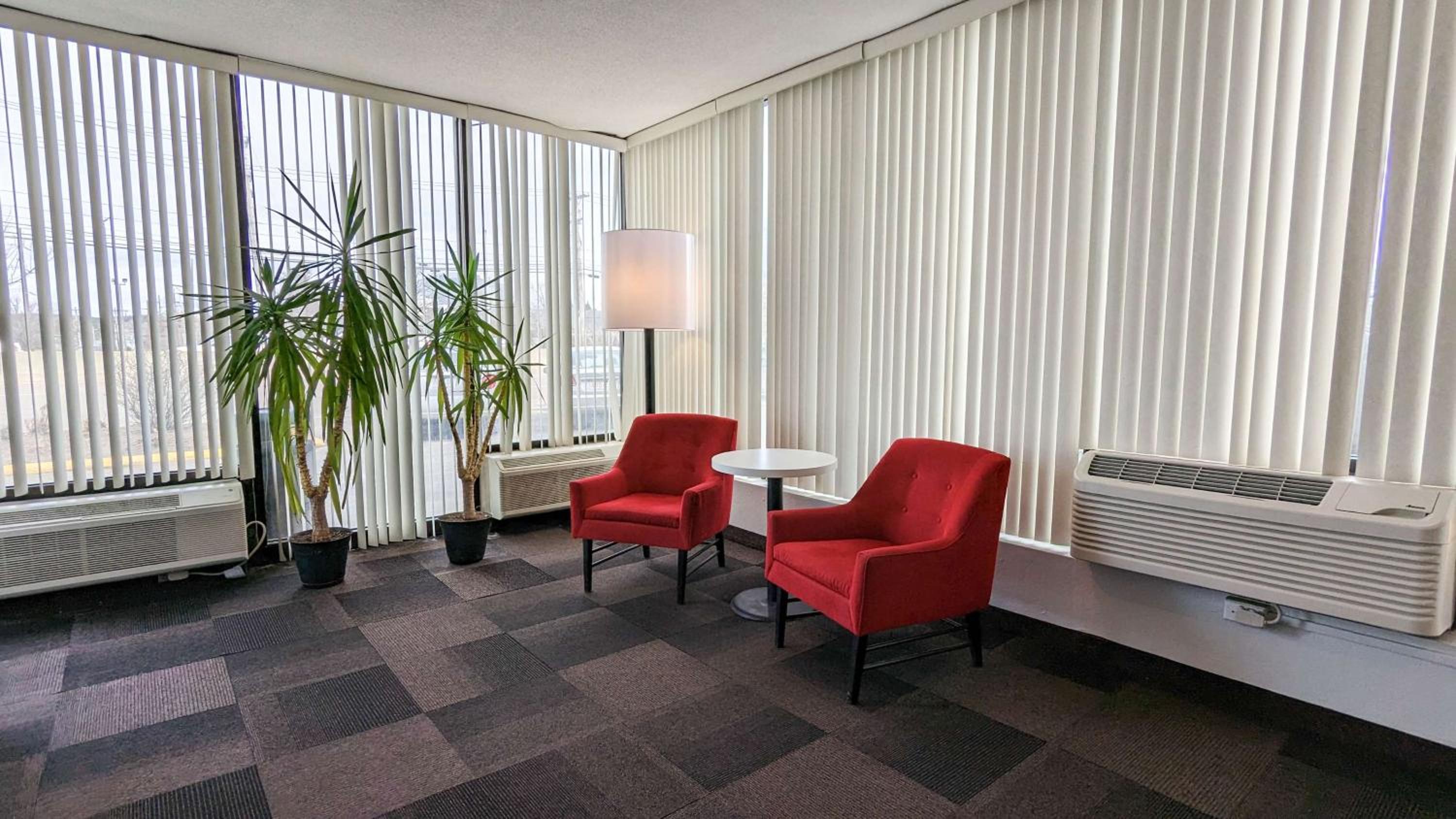Boston Vacations - Motel 6-Framingham, MA - Boston West - Property Image 4