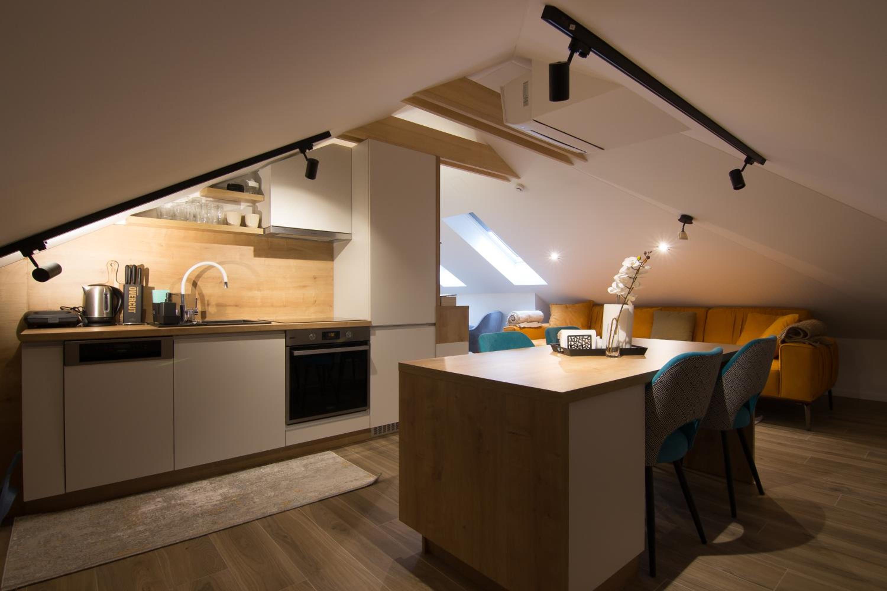 Mayisa Apartments