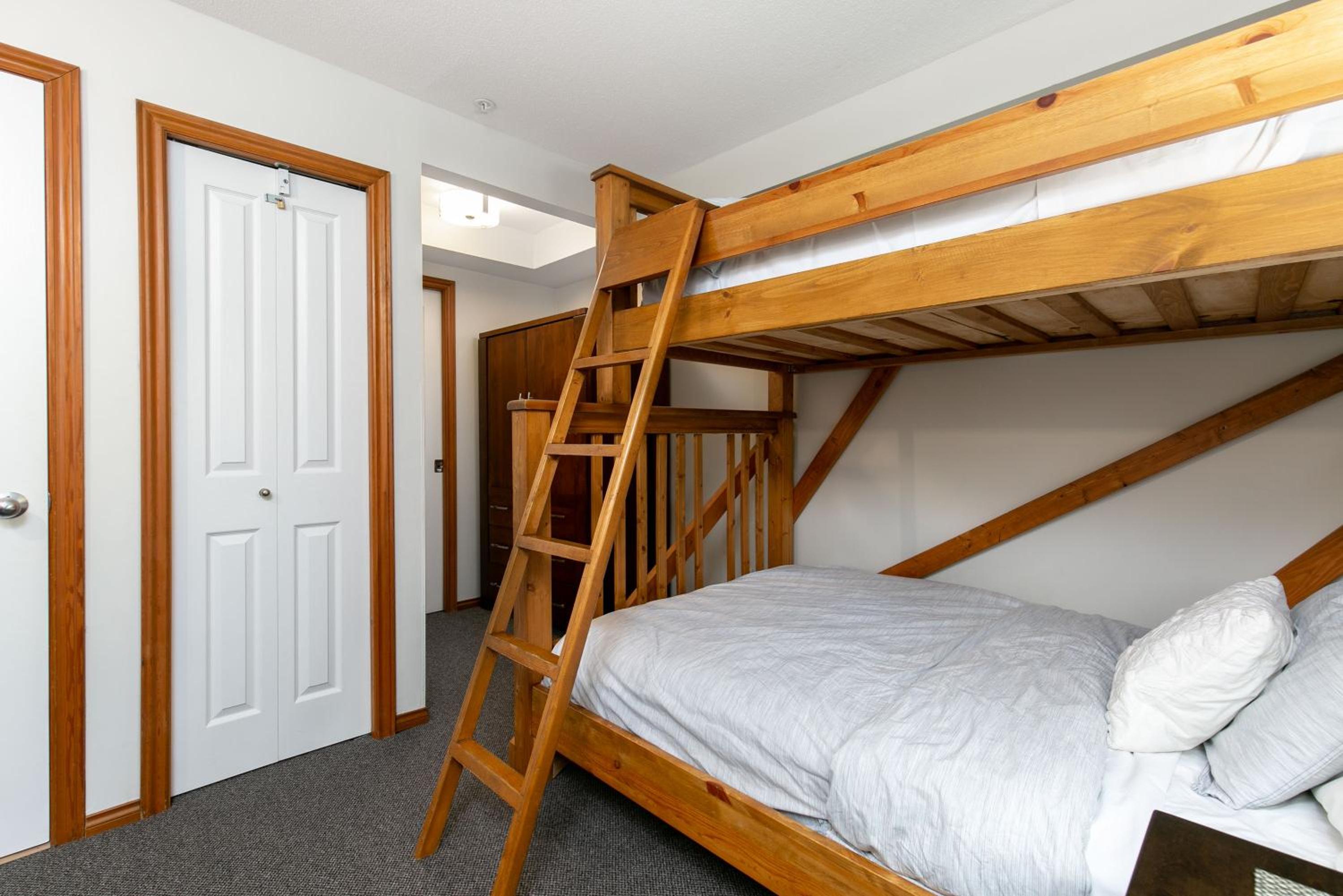 Glaciers Reach by Allseason Vacation Rentals