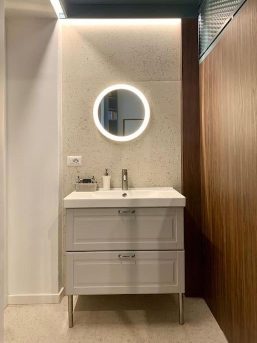 Lovely studio flat in Bocconi