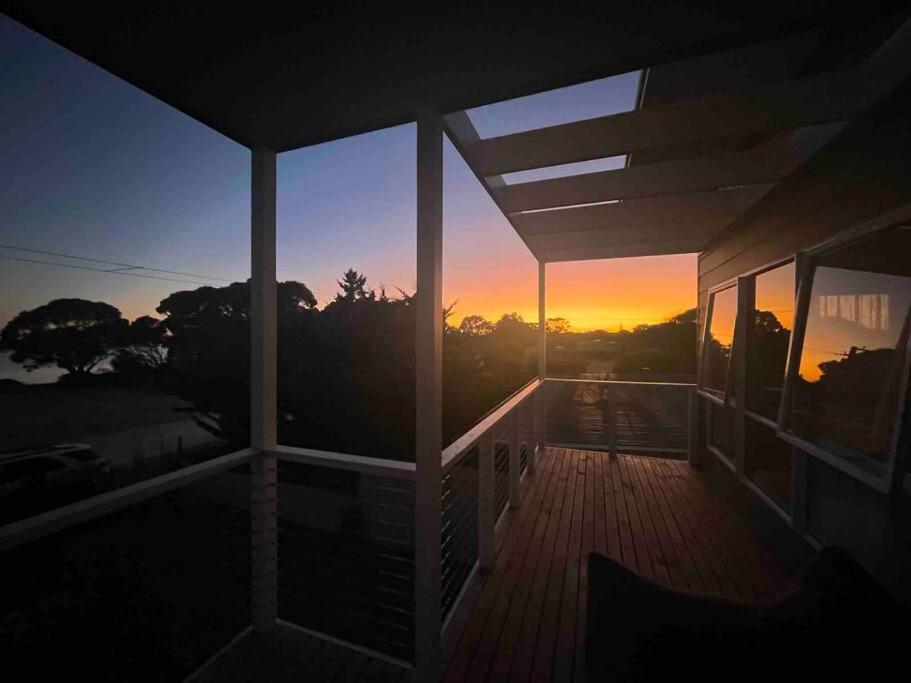 Avalon Beachfront Kangaroo Island 4 bedroom home