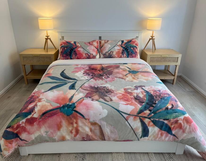 Avalon Beachfront Kangaroo Island 4 bedroom home