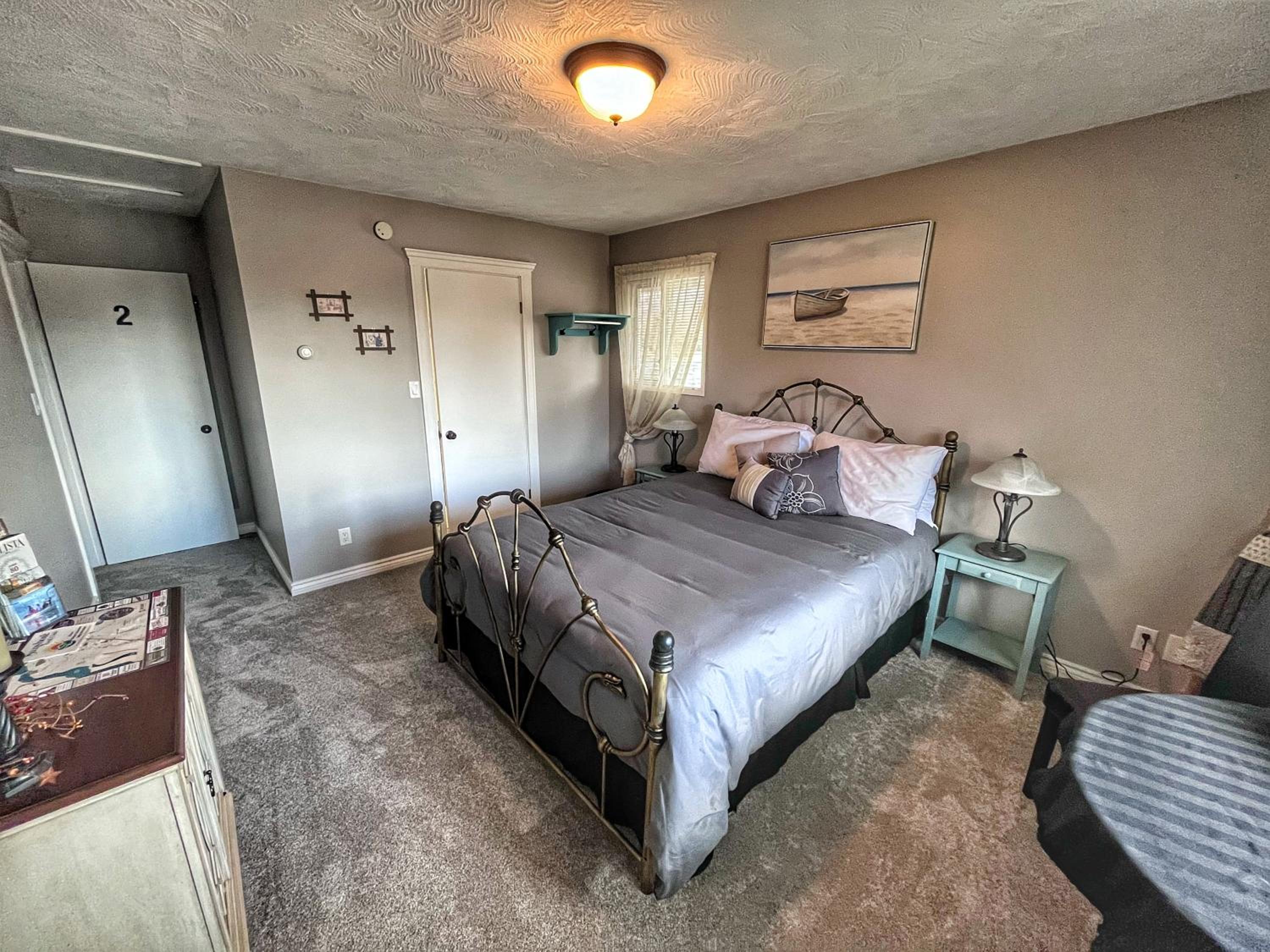 Sunny Shuswap B&B