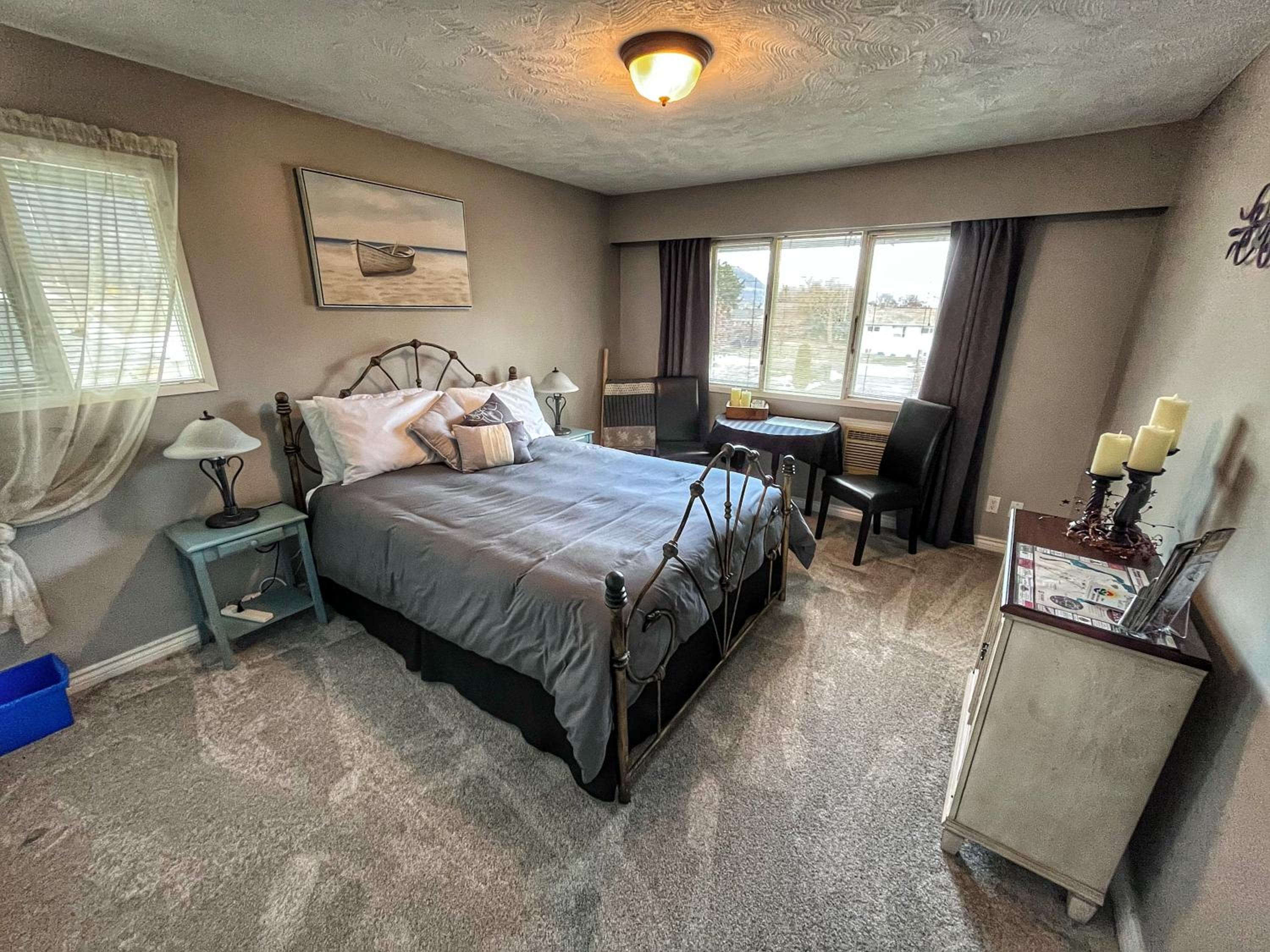 Sunny Shuswap B&B