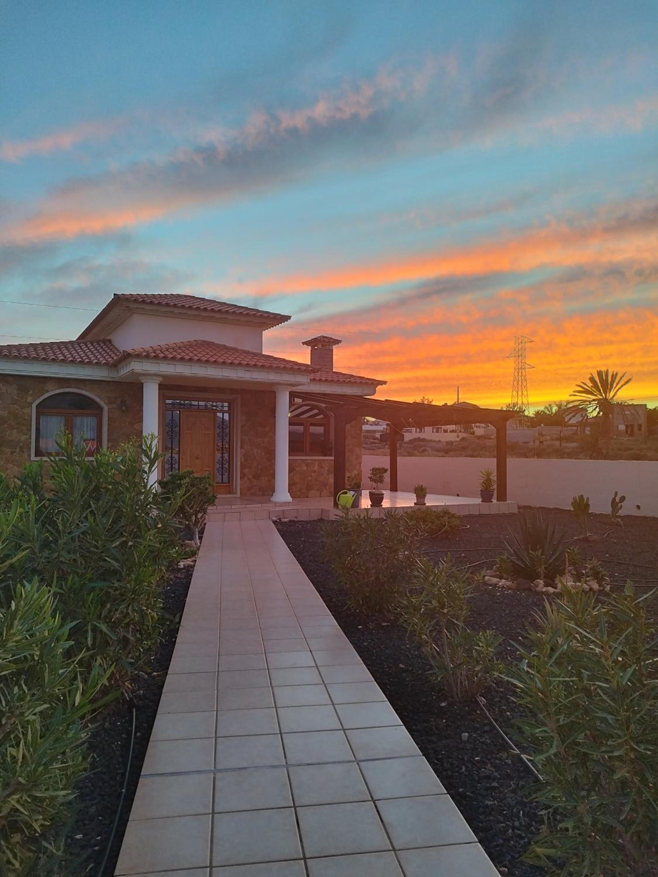 Villa Casa Del Sol 3 Bedroom Villa With Private Solar Covered 12m x 6m Pool Minimum Stay 7 Nights Chromecast And WiFi Throughout The Property view 4