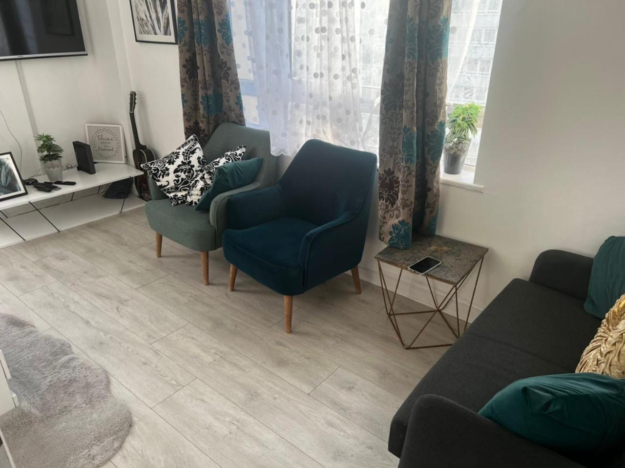 Cosy 2-Bedroom Flat in Finsbury Park, Modern, Convenient & Close to Central London!