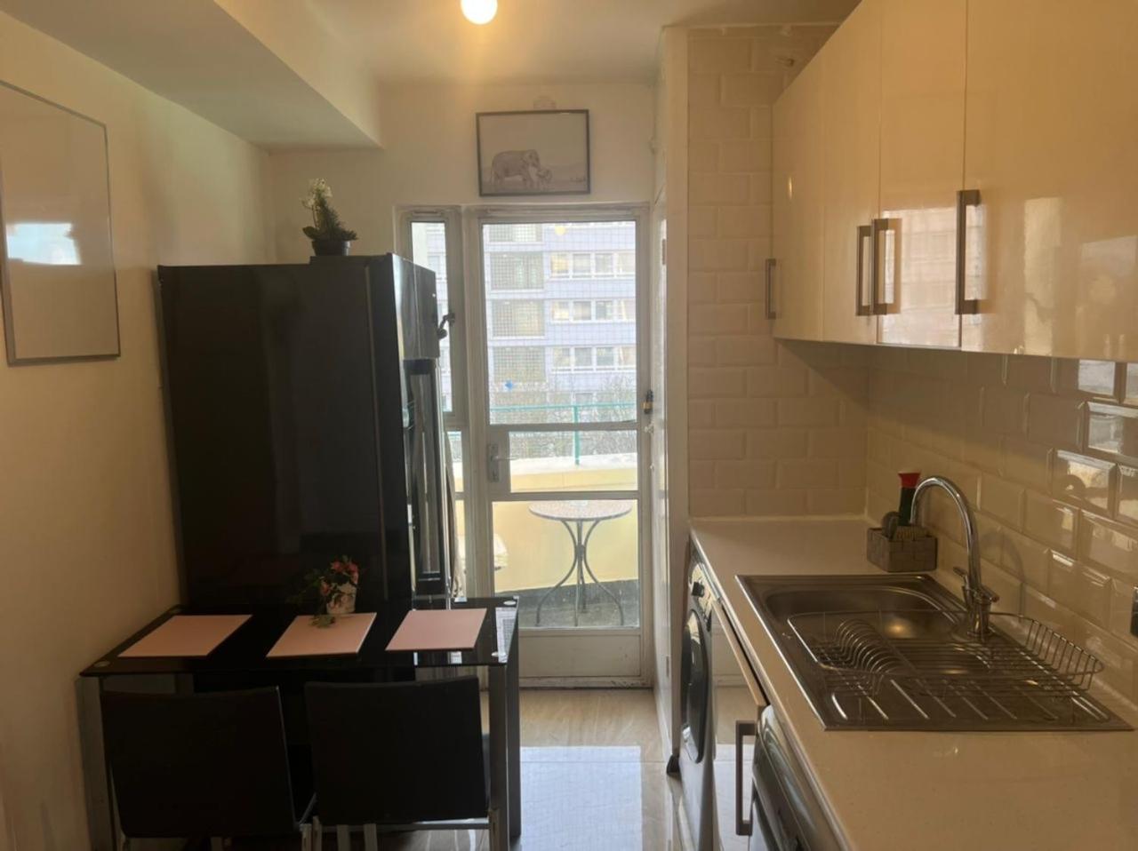 Cosy 2-Bedroom Flat in Finsbury Park, Modern, Convenient & Close to Central London!
