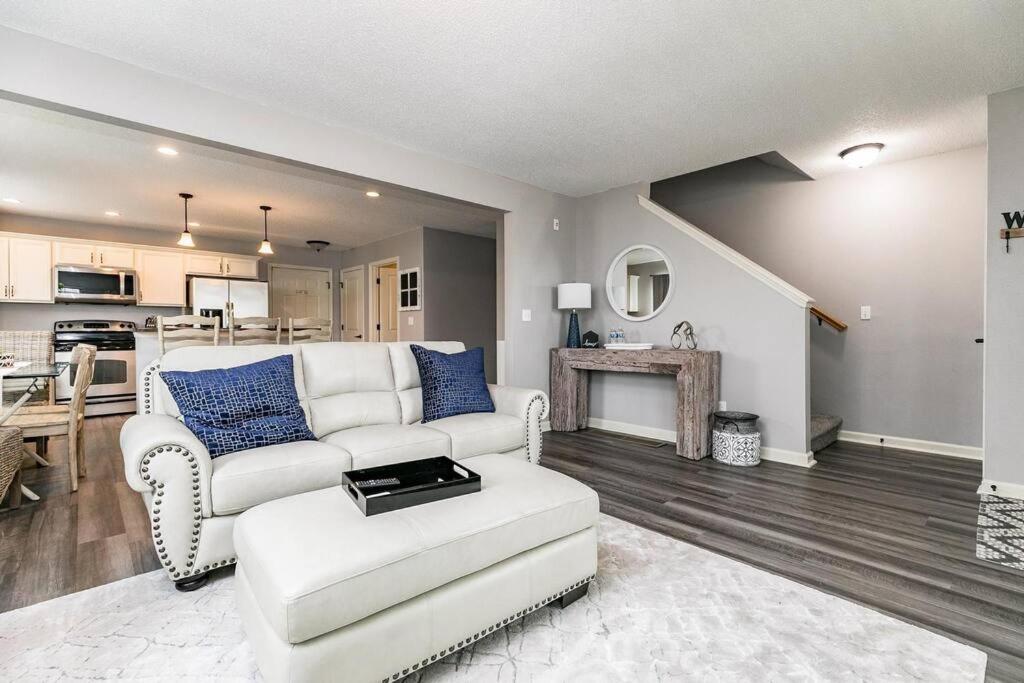 Cozy Modern Newbo Area Home view 5