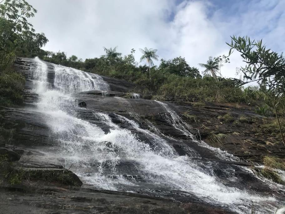 Refúgio, Aconchego, Aonde nasce o sol e Cachoeira!