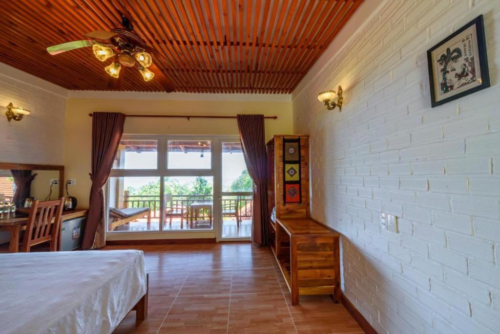 Mango Beach Resort