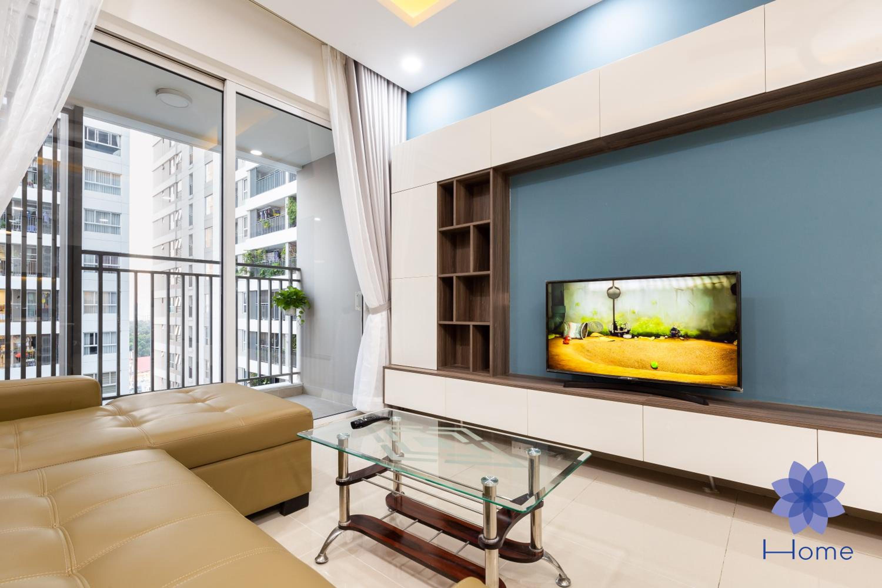 iHome Furnished Apartments with Free Gym & Pool, Airport Pick-Up Service