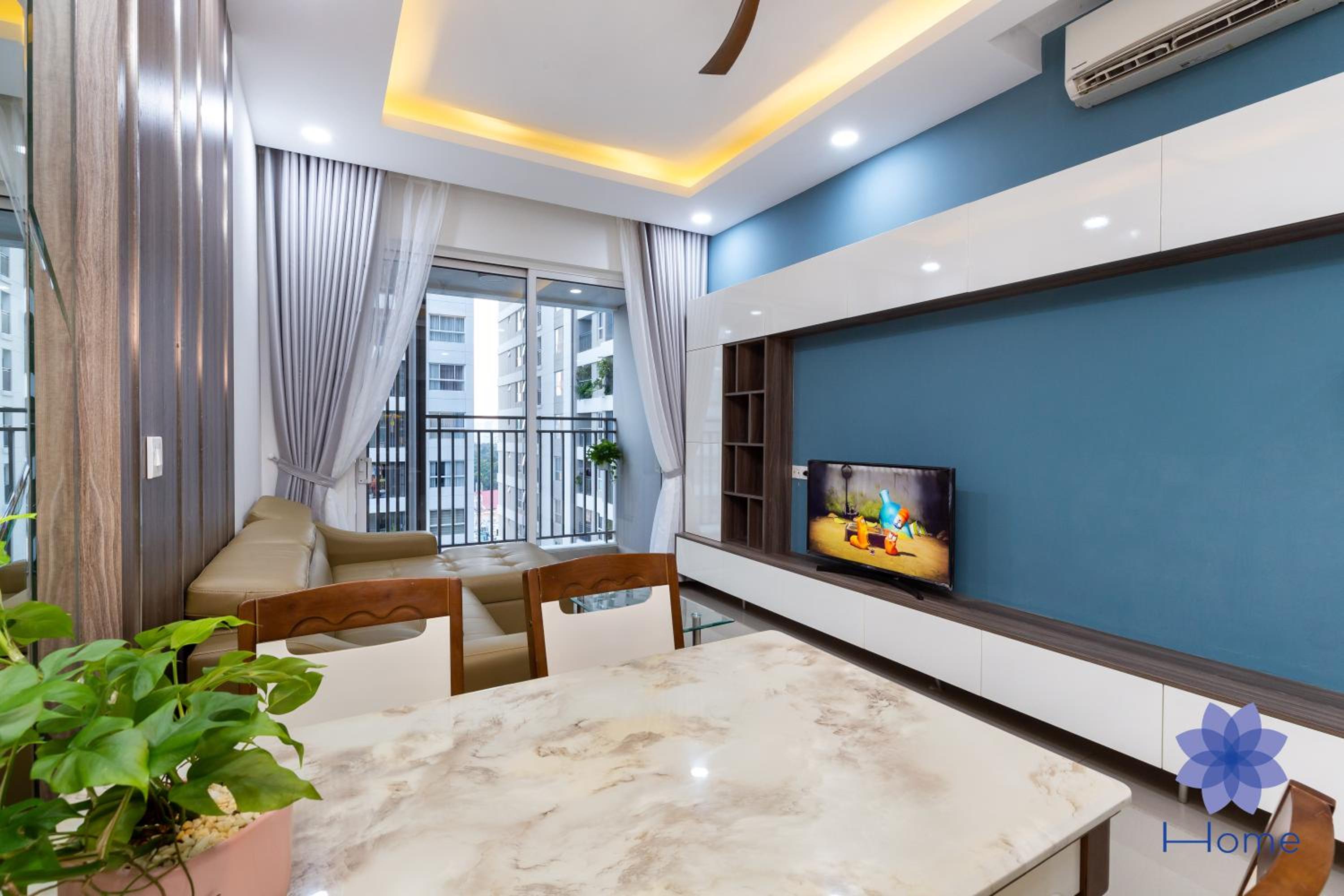 iHome Furnished Apartments with Free Gym & Pool, Airport Pick-Up Service