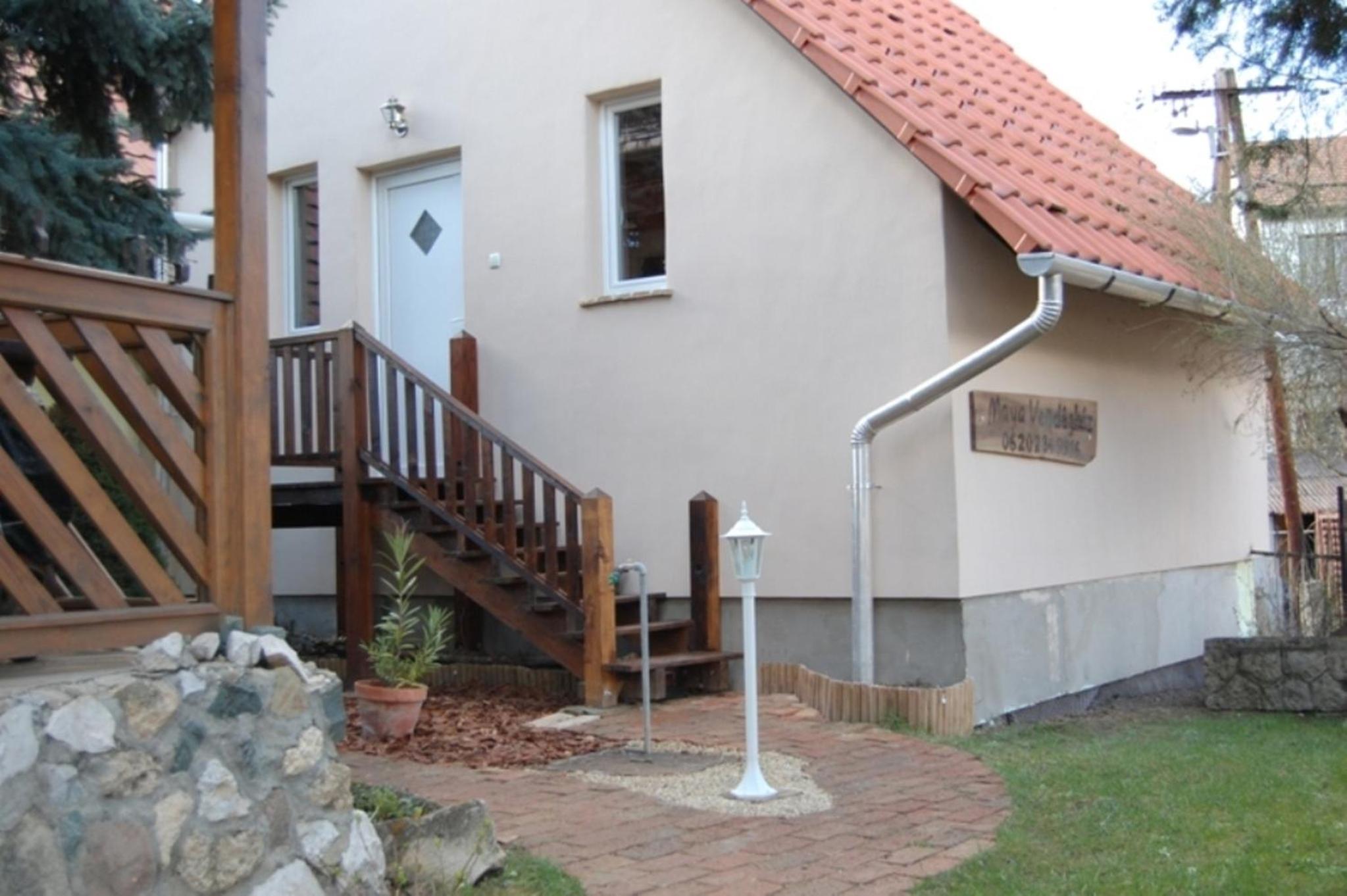 Maya Guesthouse