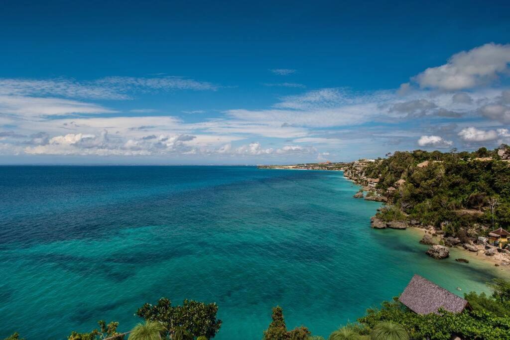 The Luxe Bali - Luxury 4 Bedroom Cliff Ocean Edge Villa Uluwatu view 2