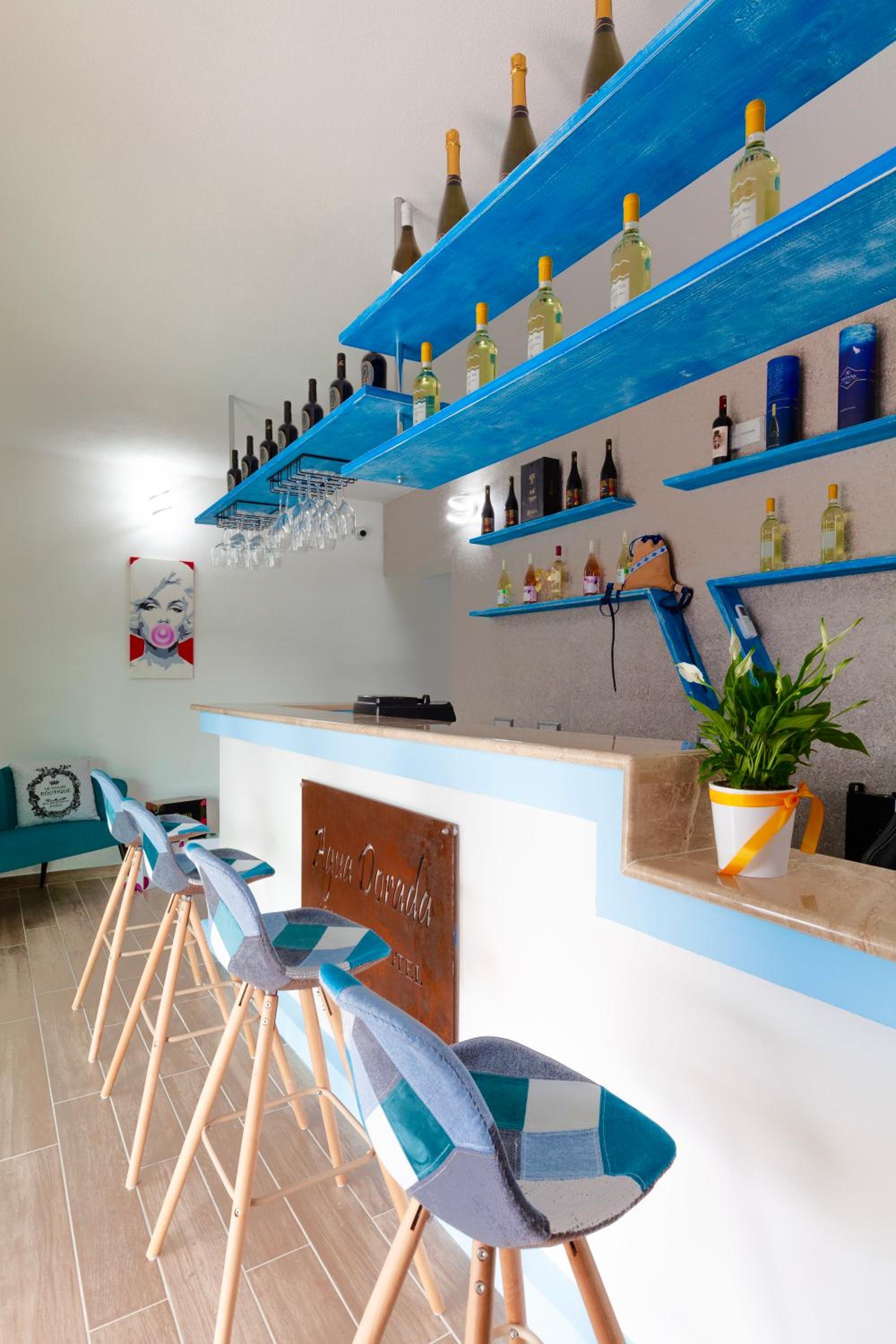 Agua Dorada Boutique