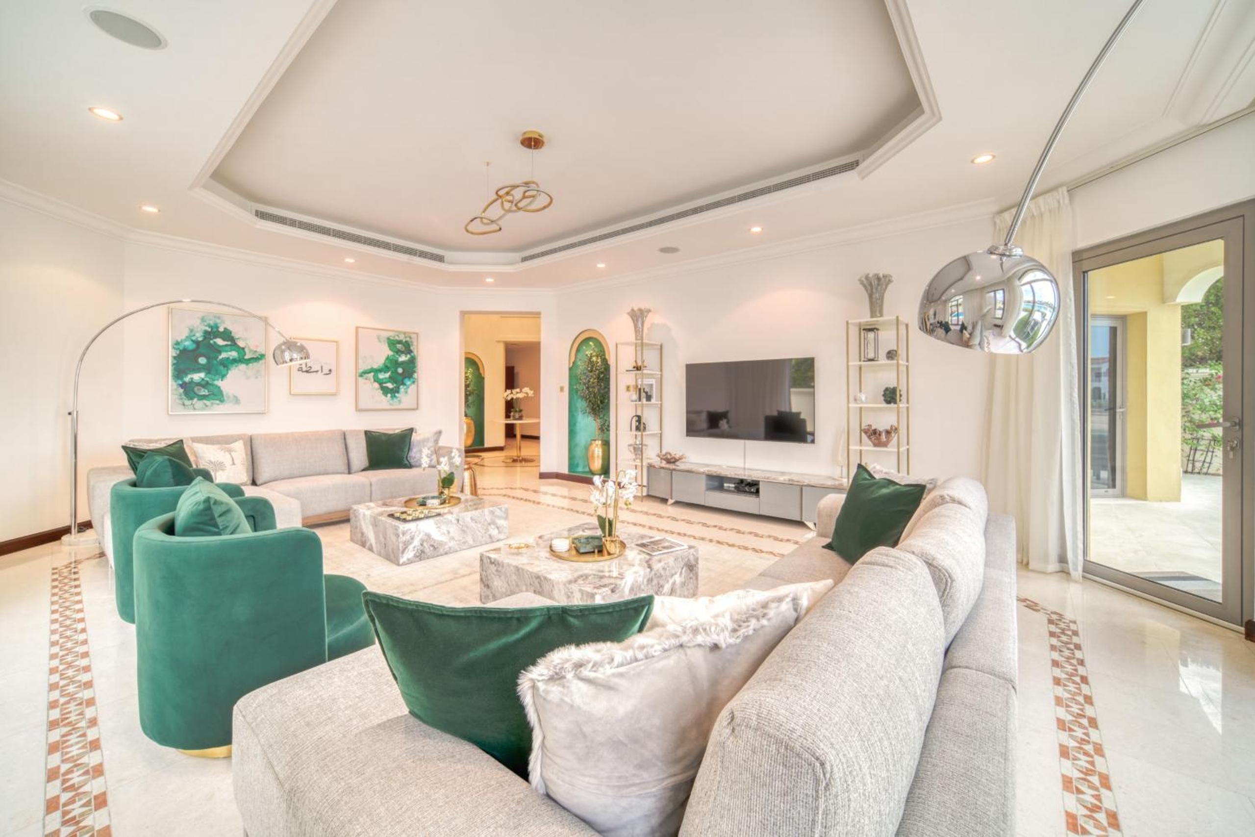 Frond E Villa, Palm Jumeirah - Mint Stay