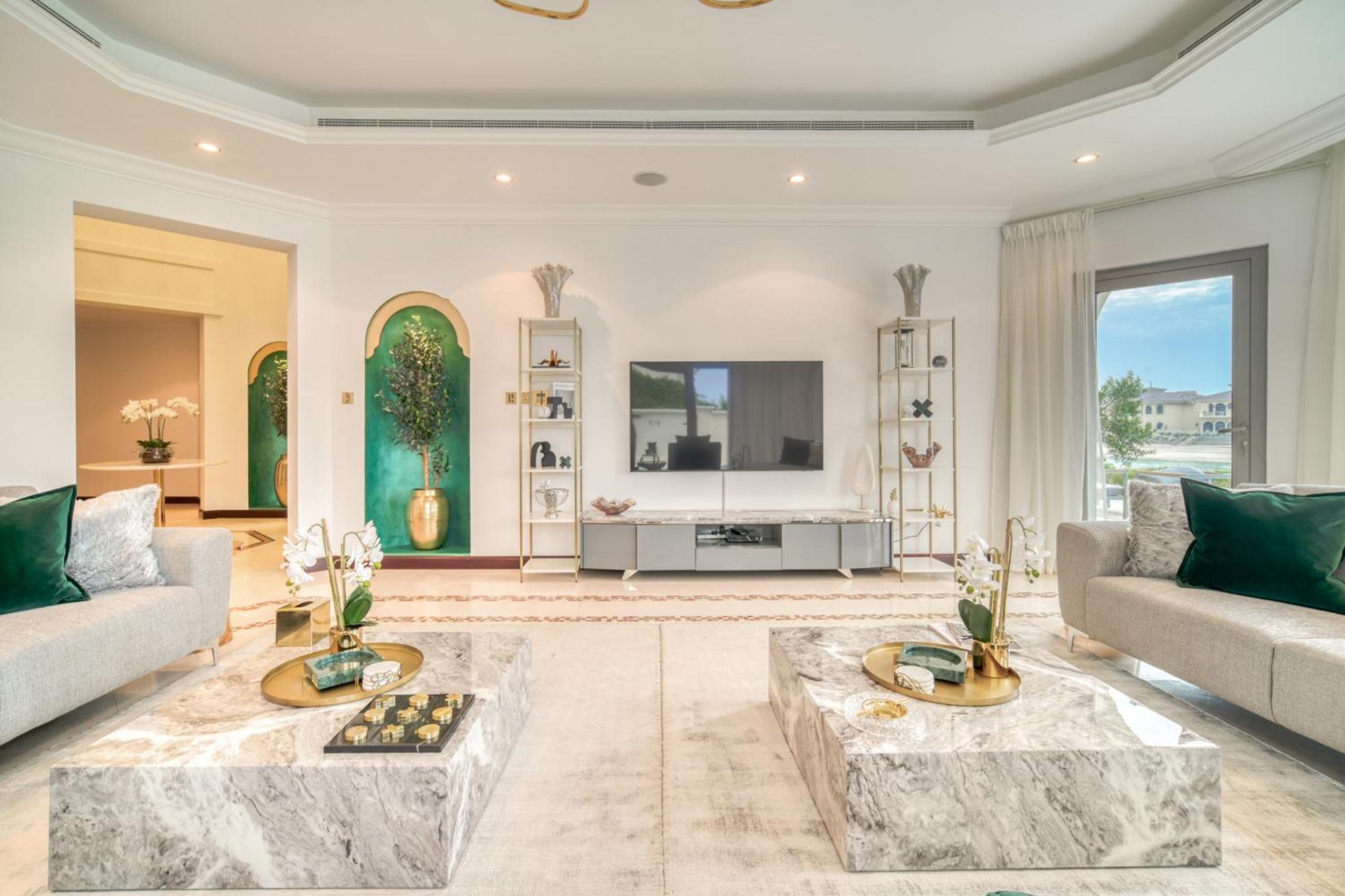 Frond E Villa, Palm Jumeirah - Mint Stay