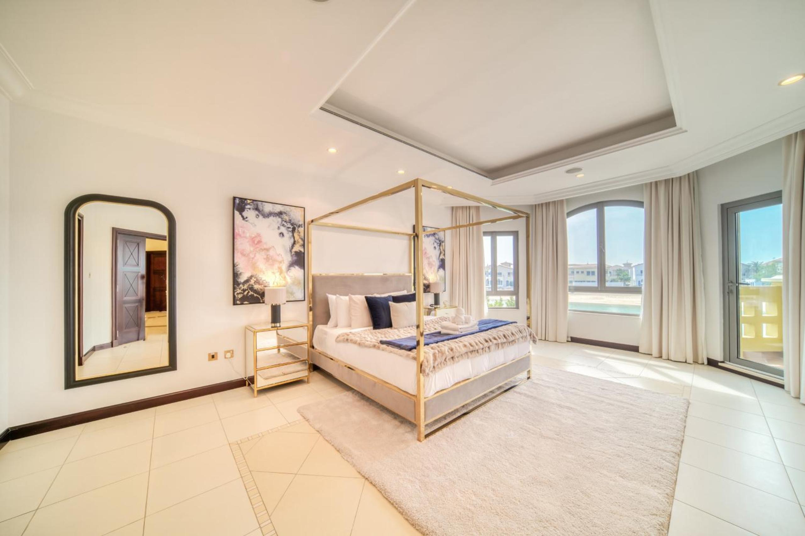 Frond E Villa, Palm Jumeirah - Mint Stay