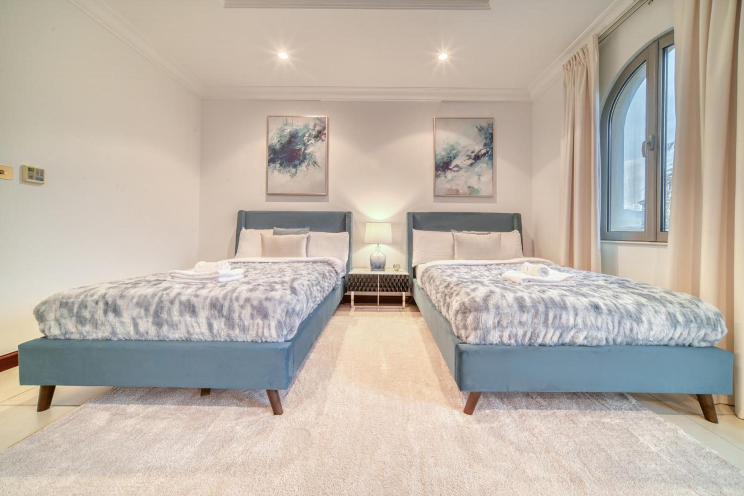 Frond E Villa, Palm Jumeirah - Mint Stay