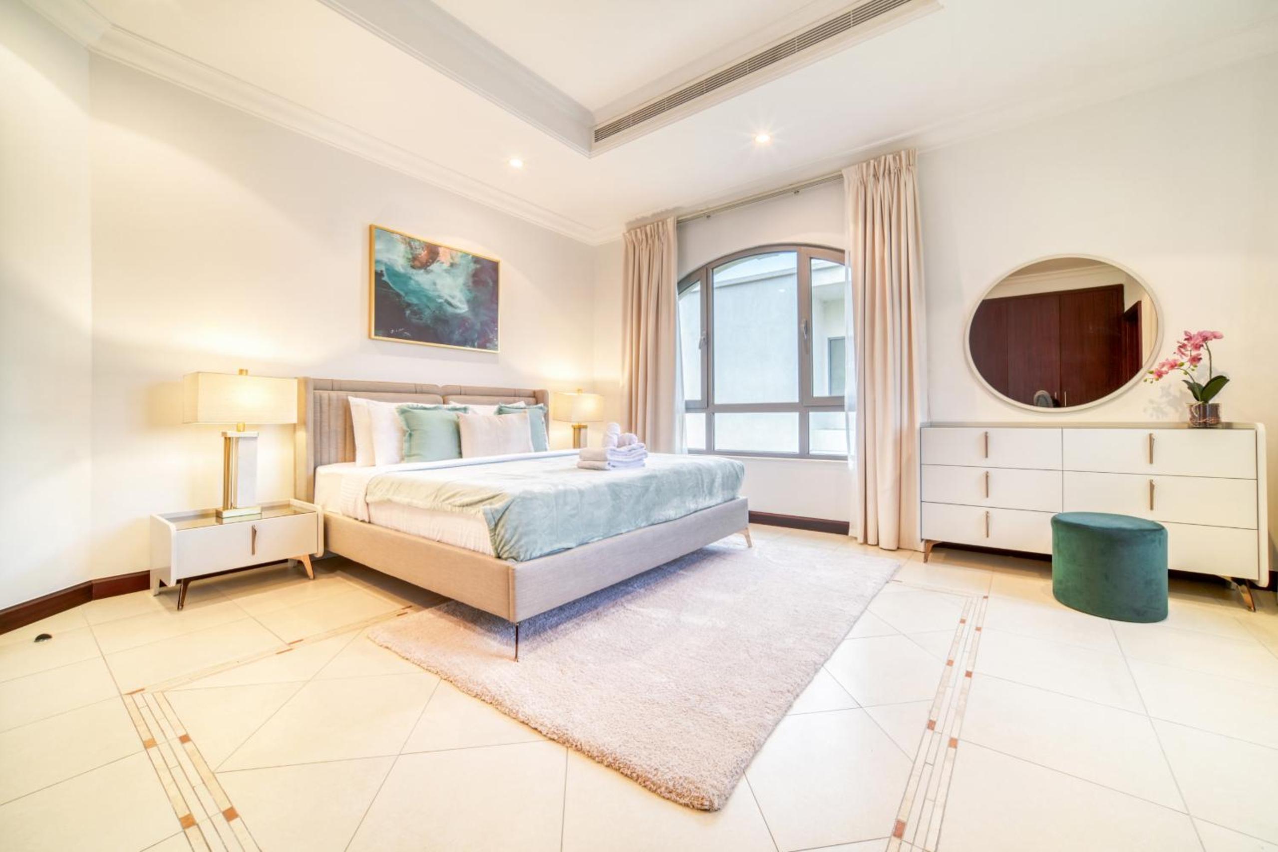 Frond E Villa, Palm Jumeirah - Mint Stay