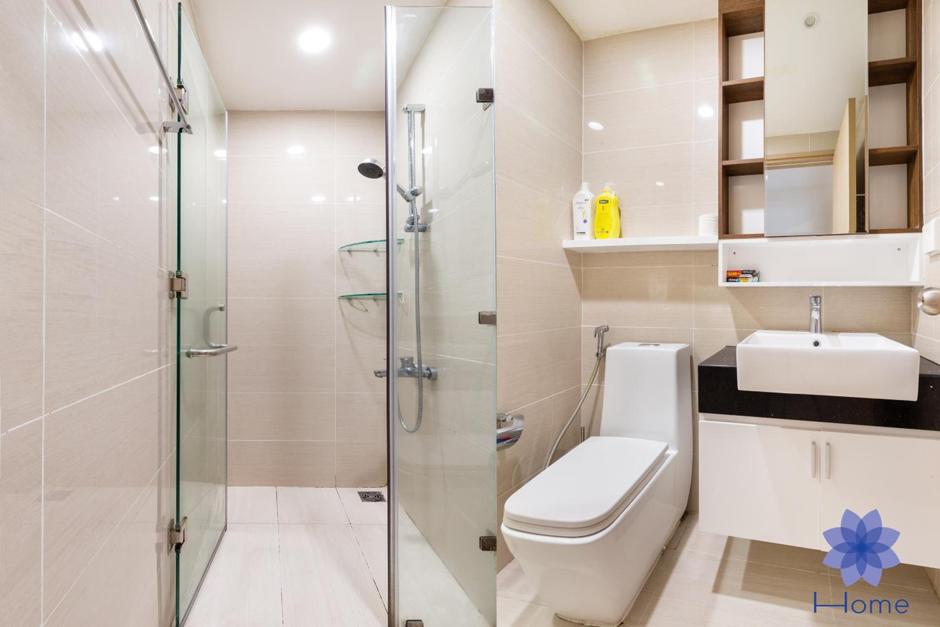 iHome Furnished Apartments with Free Gym & Pool, Airport Pick-Up Service