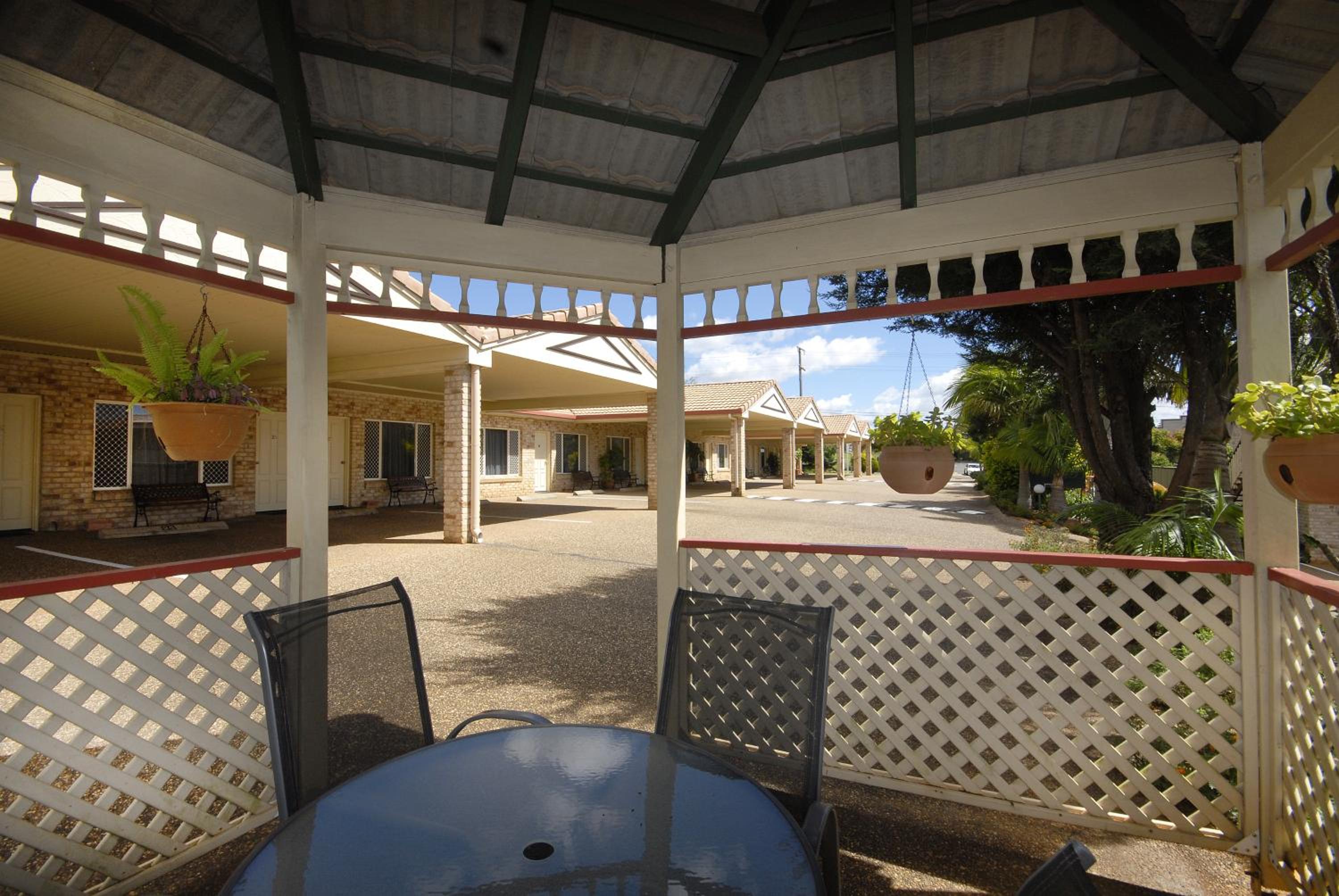 Highlander Motor Inn