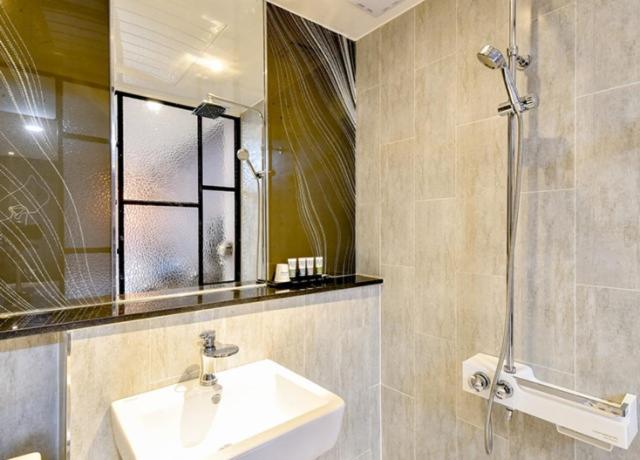 Changwon Dean Hotel