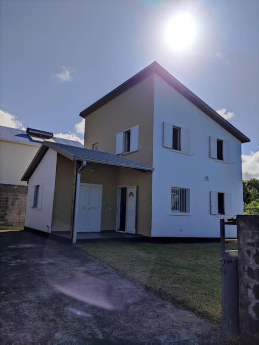 Maison avec barbecue